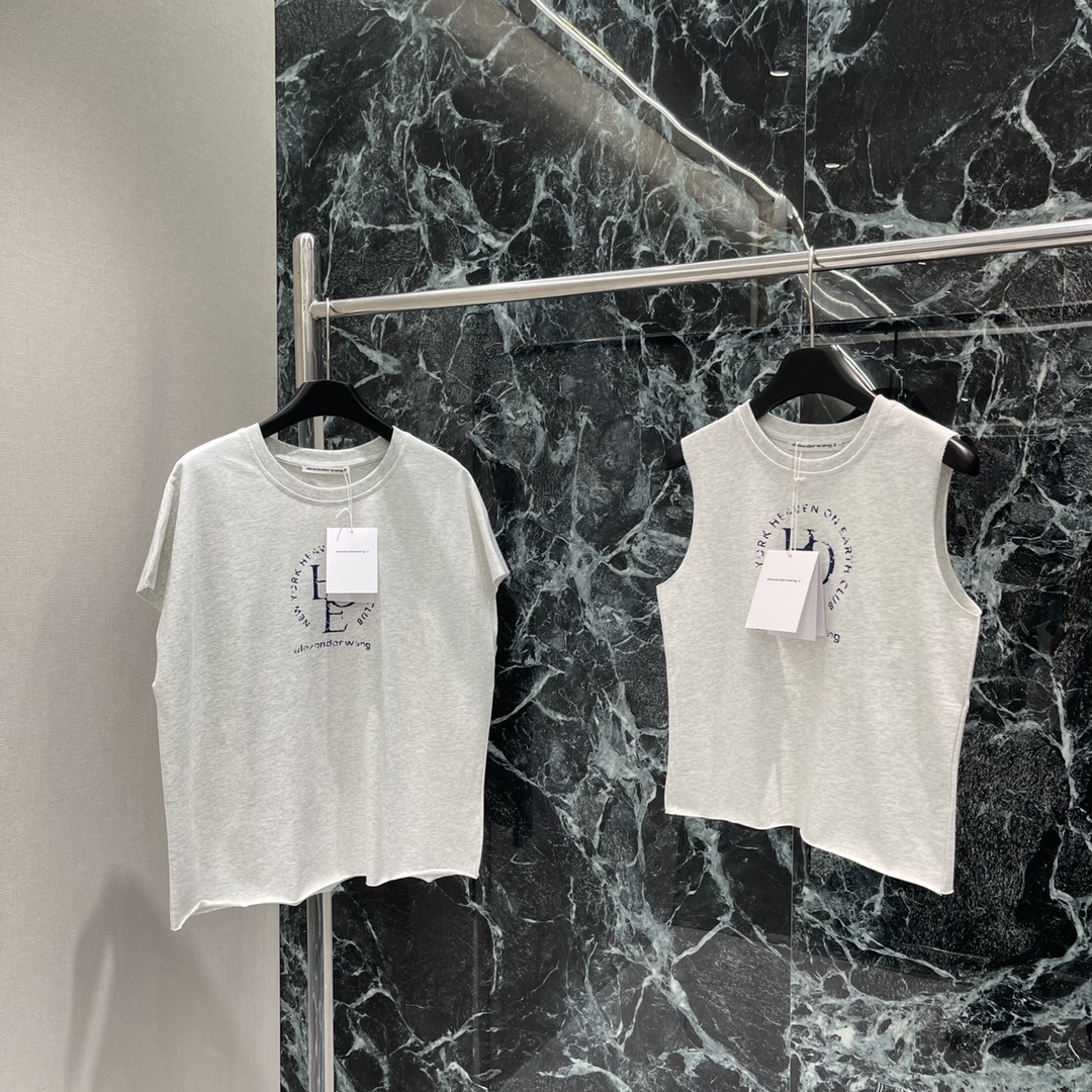 2025 Summer Edition: High-Quality Women’s Clothing Collection with Letter Print and Fashionable Tops - 图片 1