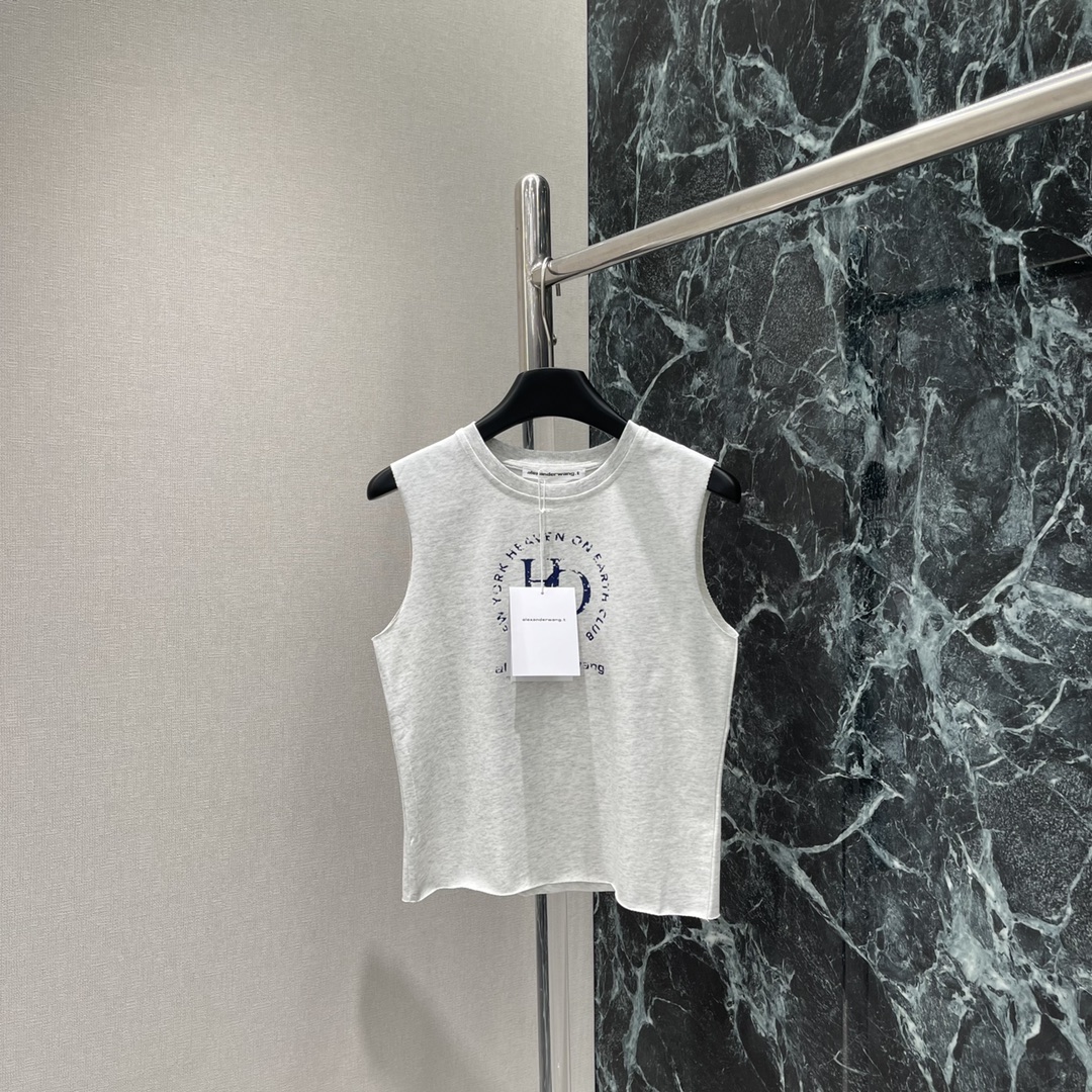 2025 Summer Edition: High-Quality Women’s Clothing Collection with Letter Print and Fashionable Tops - 图片 2