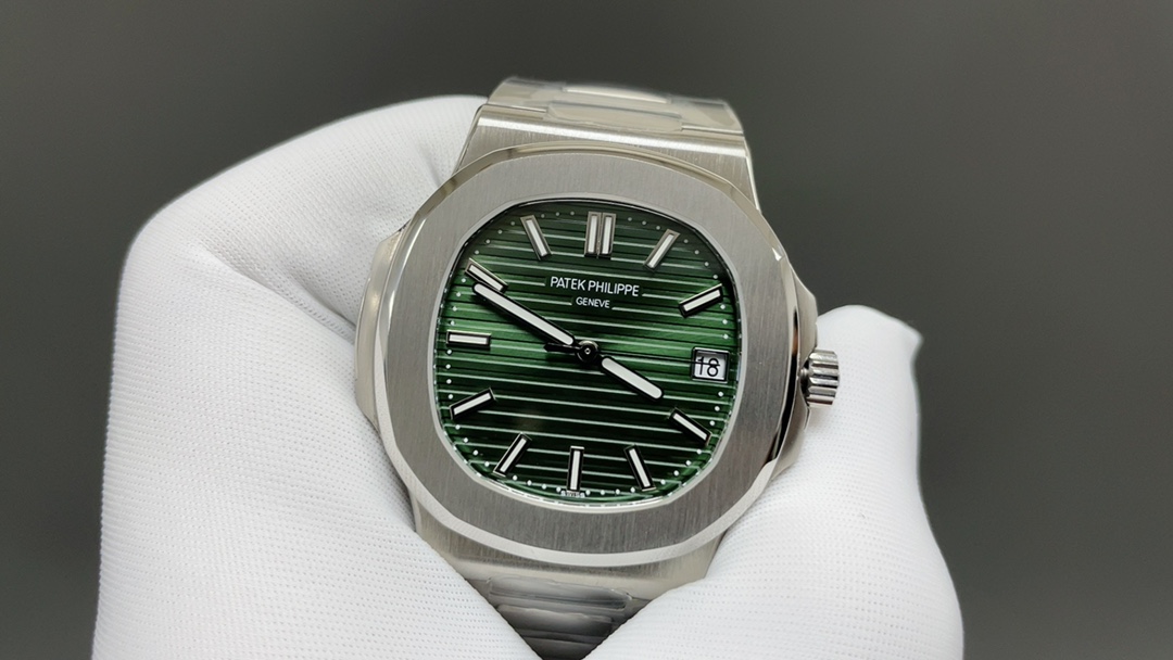 Patek Philippe PPF “钢王”蜕变，百达翡丽 PP 鹦鹉螺5711全新升级款