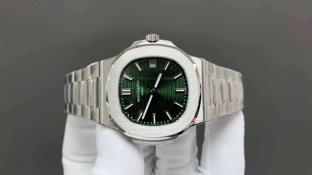 Patek Philippe PPF “钢王”蜕变，百达翡丽 PP 鹦鹉螺5711全新升级款