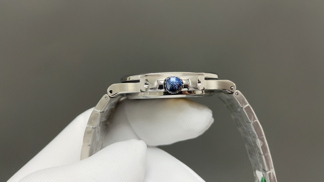 Patek Philippe PPF “钢王”蜕变，百达翡丽 PP 鹦鹉螺5711全新升级款