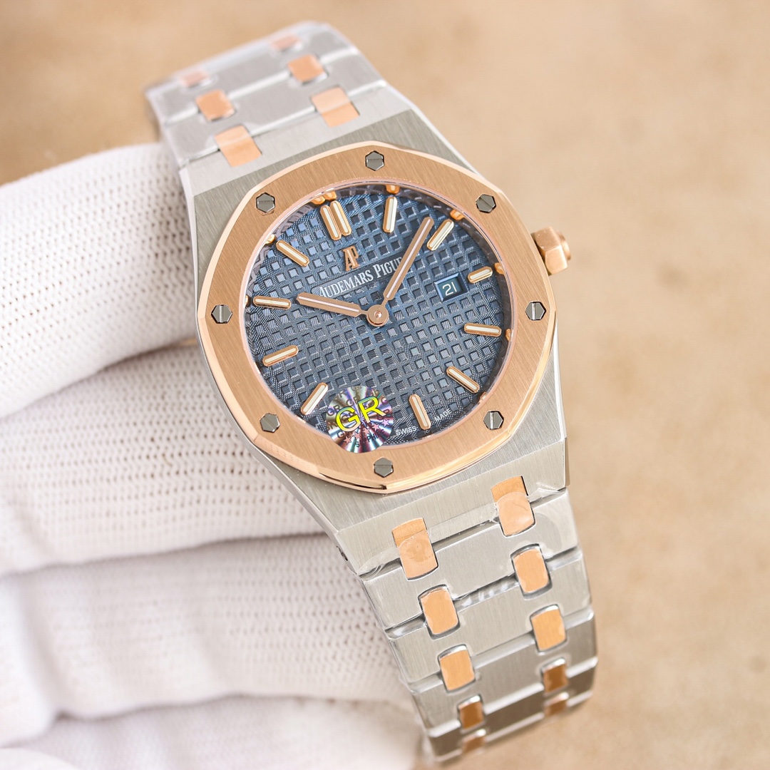 Audemares Piguet White Gold Royal Oak Watch Review: Precision Craftsmanship and Elegant Design - 图片 7