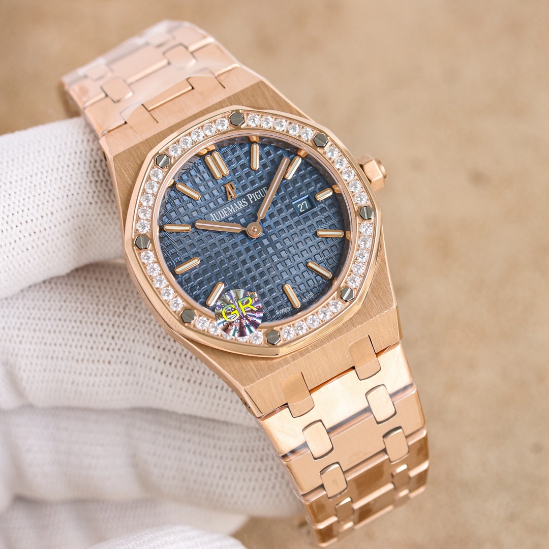 Audemars Piguet Royal Oak Diamond Watch Review: Luxury Design and Precision Craftsmanship - 图片 6