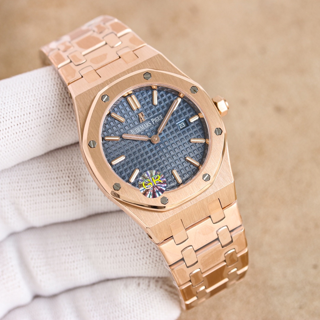 Audemars Piguet Royal Oak Diamond Watch Review: Luxury Design and Precision Craftsmanship - 图片 5