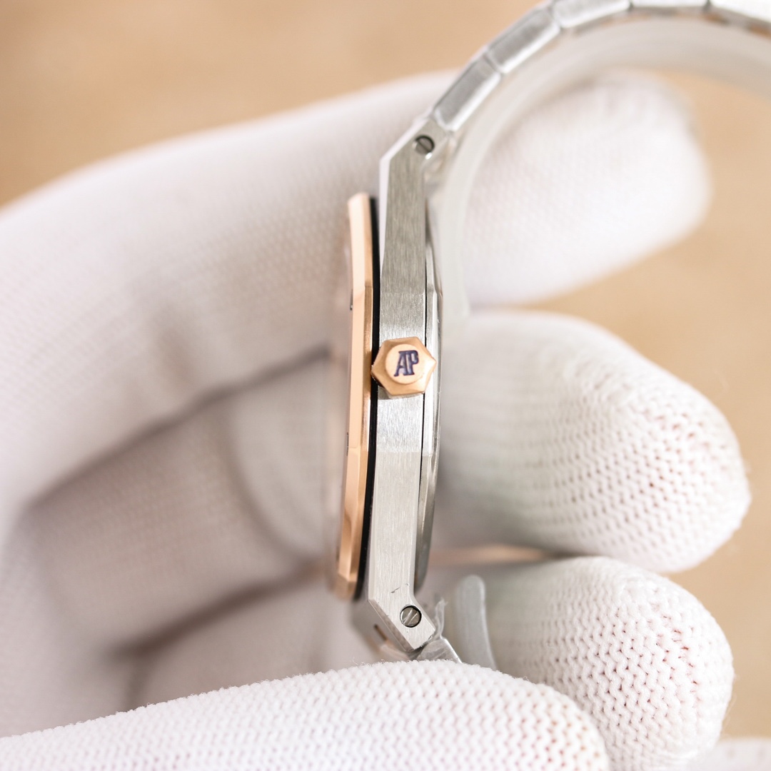 Luxury White Gold Audemars Piguet Watch Review: Goddess Royal Oak Series - 图片 9