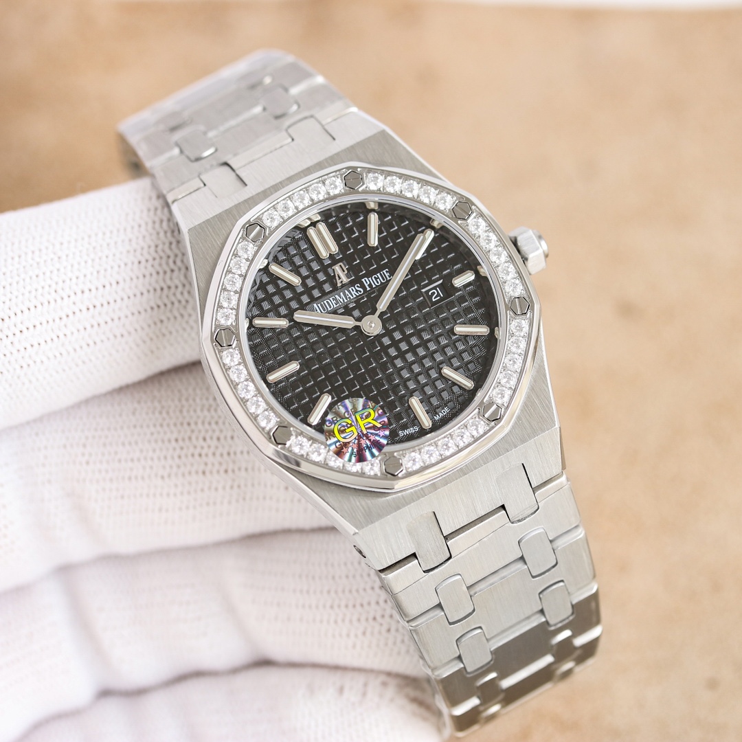 Luxury White Gold Audemars Piguet Watch Review: Goddess Royal Oak Series - 图片 3