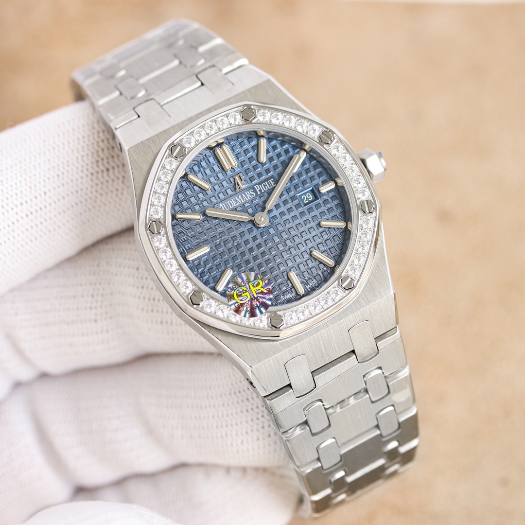 Luxury White Gold Audemars Piguet Watch Review: Goddess Royal Oak Series - 图片 2