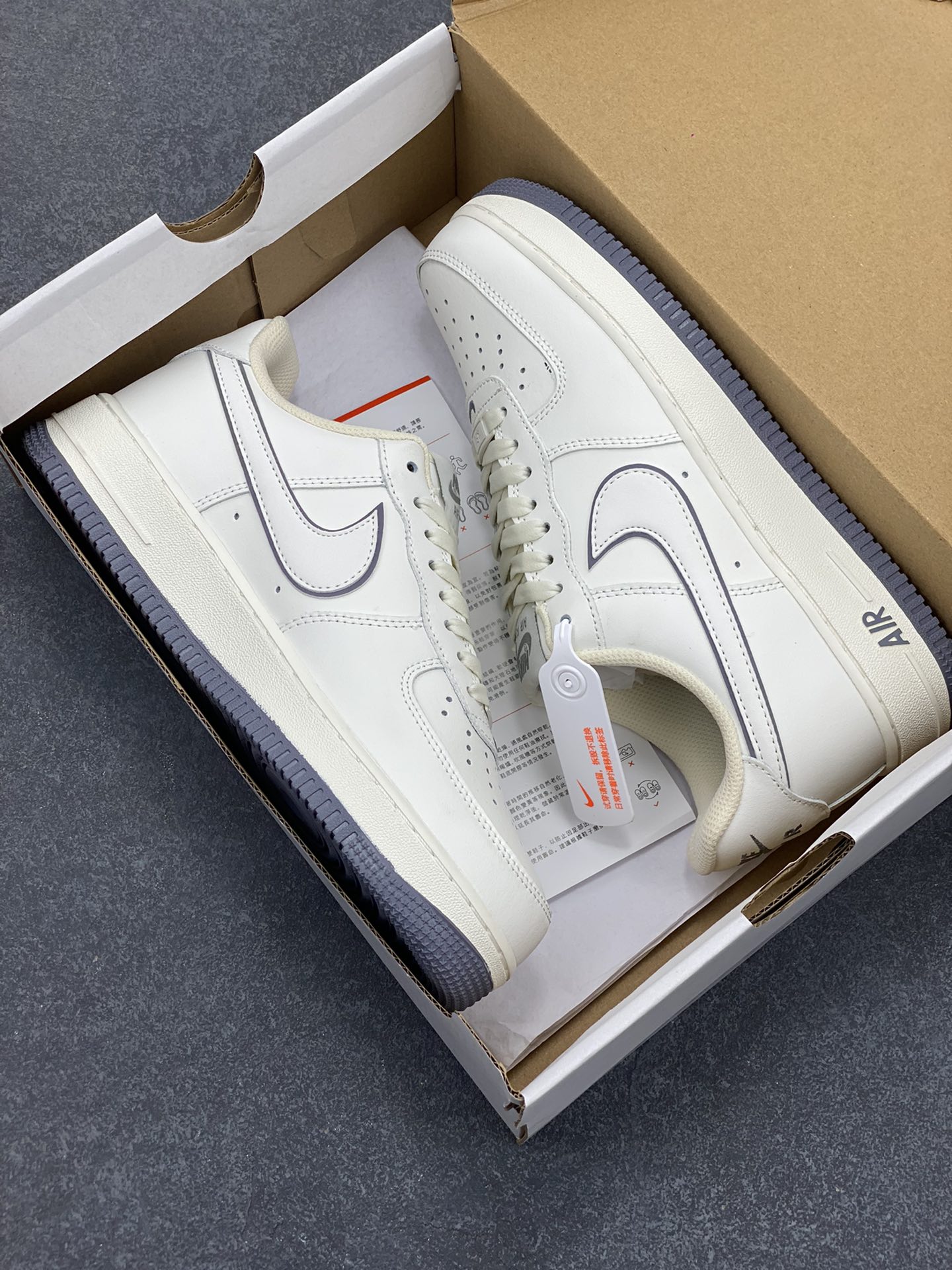 图片[9]-Nike Air Force 1 Low \’07 白银灰 低帮空军一号休闲板鞋 定制皮料 原楦原纸板 纯正版型 原装鞋盒 清洁度完美 内置全掌气垫 货号：DZ2799-122 尺码：36 36.5 37.5 38 38.5 39 40 40.5 41 42 42.5 43 44 44.5 45-选品中心