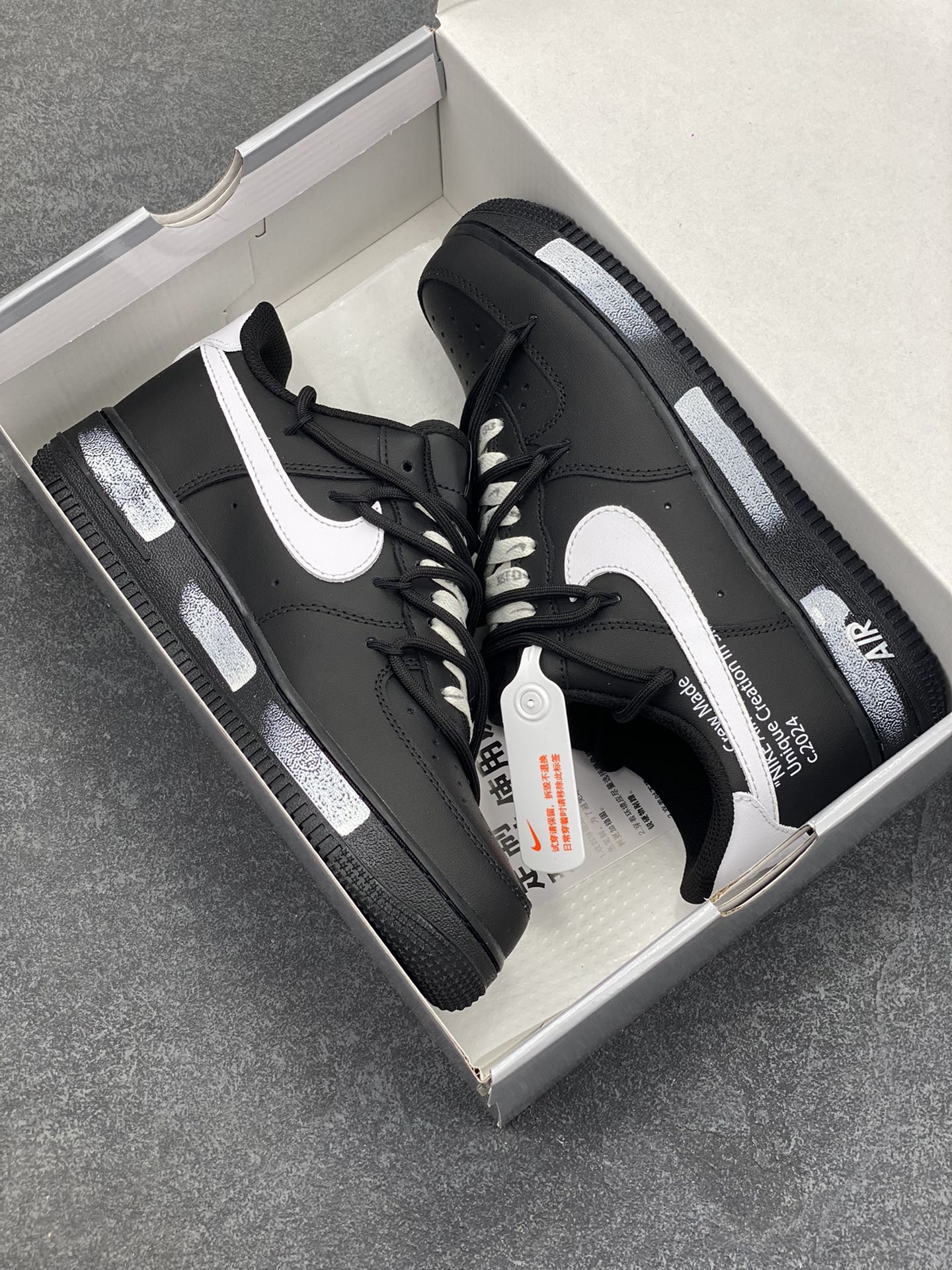 图片[9]-Nike Air Force 1 Low’07 高街off风 空军一号低帮休闲板鞋 定制皮料 定制鞋盒 配件齐全 原楦原纸板 纯正空军版型 内置全掌气垫 货号：ZH0316-059 尺码：36 36.5 37.5 38 38.5 39 40 40.5 41 42 42.5 43 44 44.5 45-选品中心