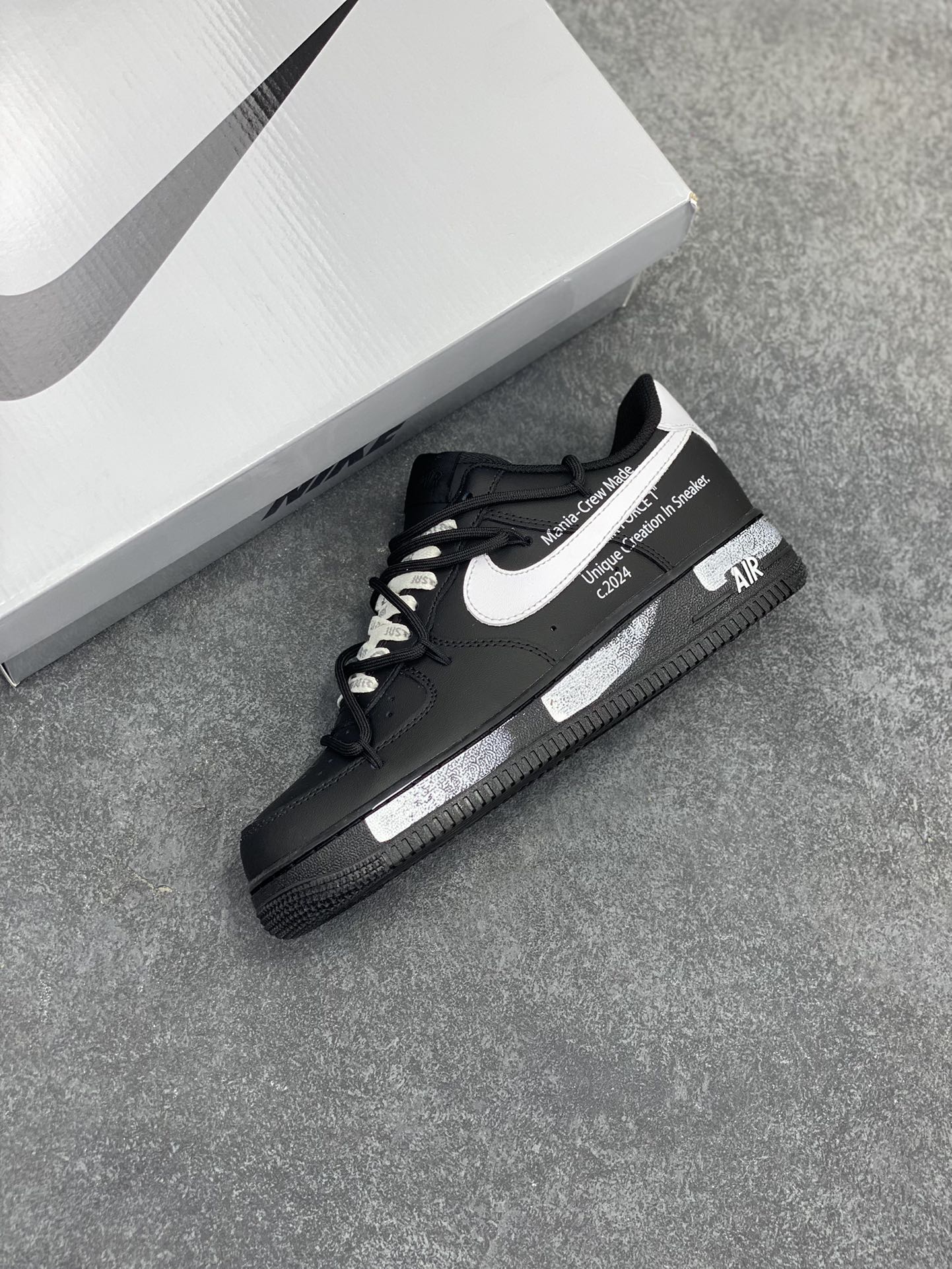 图片[7]-Nike Air Force 1 Low’07 高街off风 空军一号低帮休闲板鞋 定制皮料 定制鞋盒 配件齐全 原楦原纸板 纯正空军版型 内置全掌气垫 货号：ZH0316-059 尺码：36 36.5 37.5 38 38.5 39 40 40.5 41 42 42.5 43 44 44.5 45-选品中心