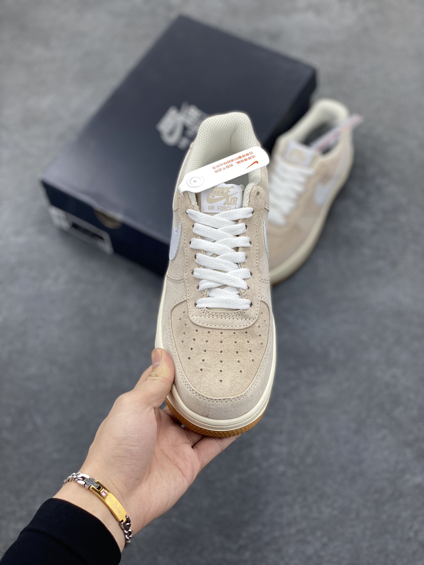 图片[2]-福利特价   Nike Air Force 1 Low 白棕麂皮生胶低帮空军一号休闲板鞋 定制皮料 原楦原纸板 纯正空军版型 高清洁度 内置全掌气垫 货号：AV0383-222 尺码：36 36.5 37.5 38 38.5 39 40 40.5 41 42 42.5 43 44 44.5 45-选品中心