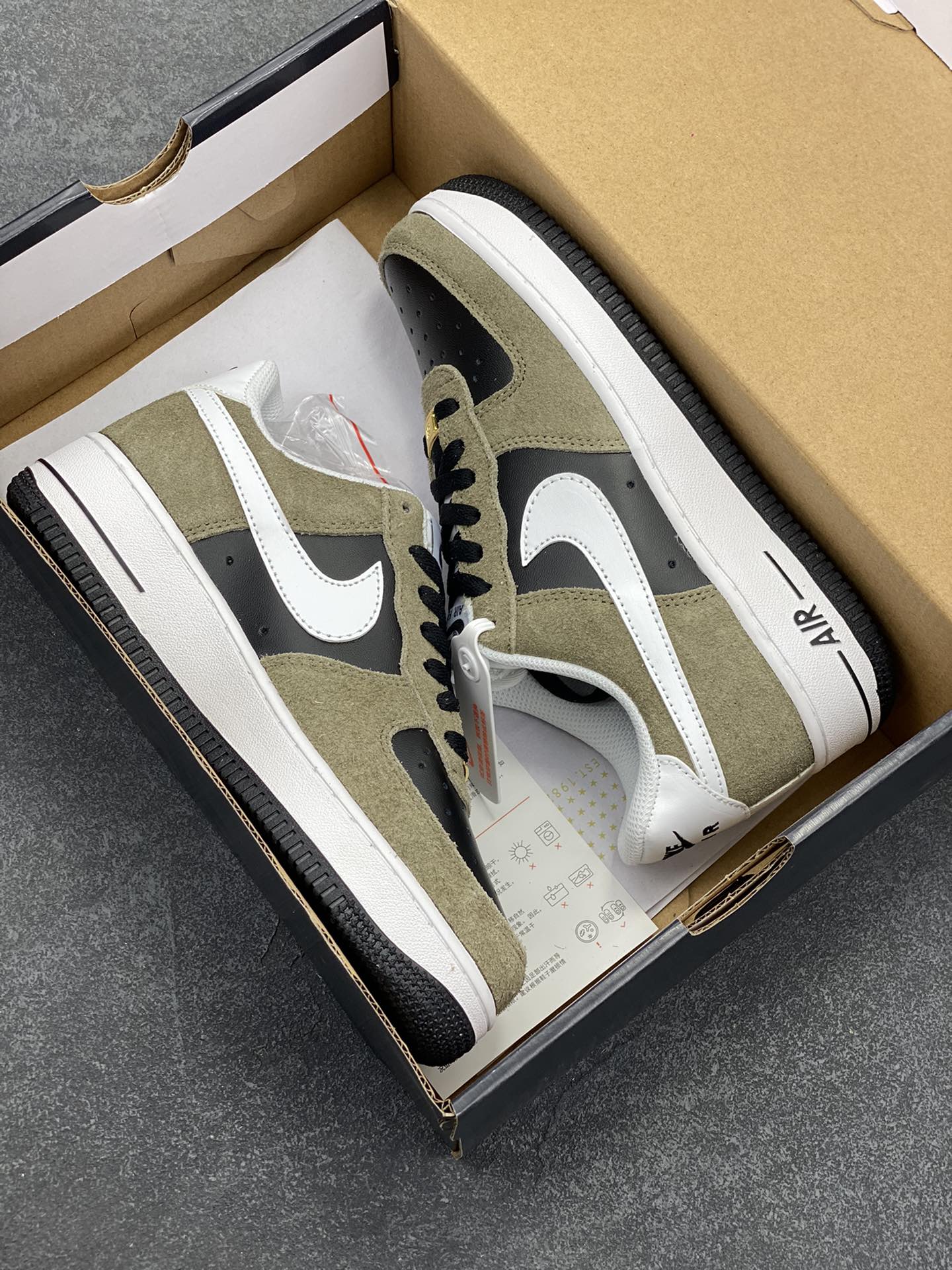 图片[9]-福利特价   Nike Air Force 1 Low 麂皮绿 低帮空军一号休闲板鞋 定制皮料 原楦原纸板 纯正空军版型 高清洁度 内置全掌气垫 货号：AV0383-225 尺码：36 36.5 37.5 38 38.5 39 40 40.5 41 42 42.5 43 44 44.5 45-选品中心