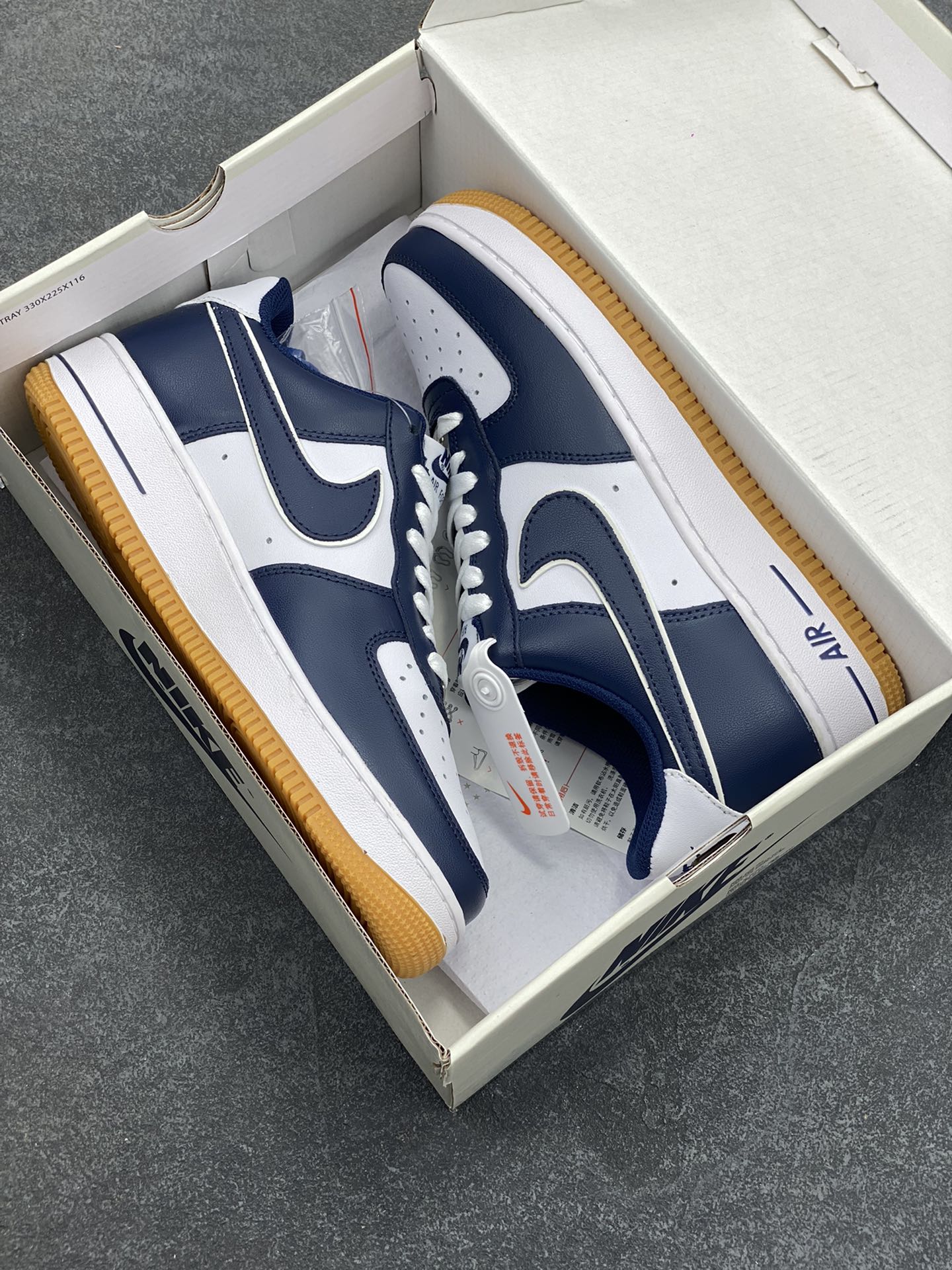 图片[9]-福利特价 Air Force 1\’ 07 原楦头原纸板 打造纯正空军版型 专注外贸渠道 全掌内置蜂窝气垫 #原盒配件 原厂中底钢印、拉帮完美 货号：AW2296-003 尺码：36 36.5 37.5 38 38.5 39 40 40.5 41 42 42.5 43 44 44.5 45-选品中心