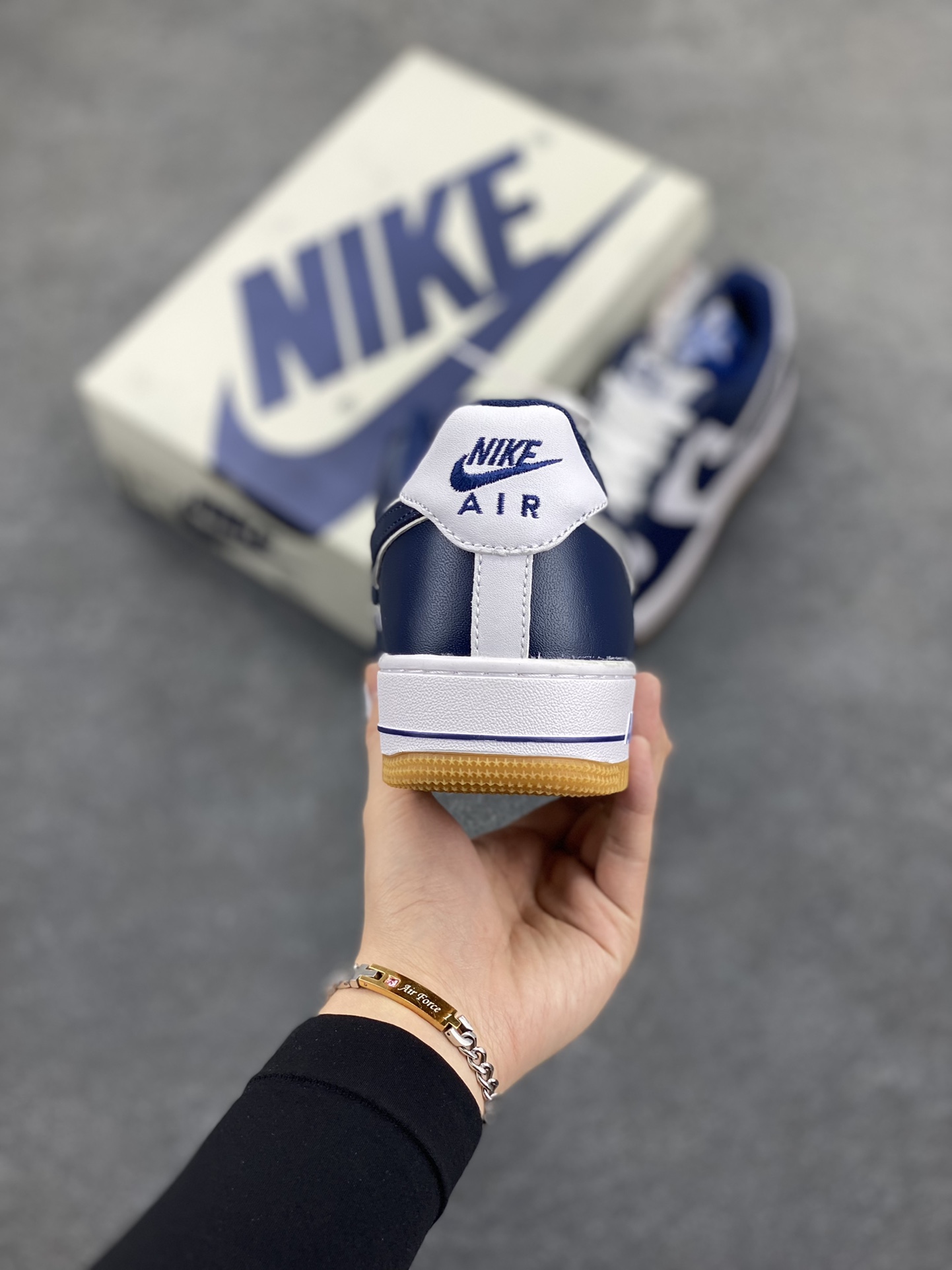 图片[4]-福利特价 Air Force 1\’ 07 原楦头原纸板 打造纯正空军版型 专注外贸渠道 全掌内置蜂窝气垫 #原盒配件 原厂中底钢印、拉帮完美 货号：AW2296-003 尺码：36 36.5 37.5 38 38.5 39 40 40.5 41 42 42.5 43 44 44.5 45-选品中心