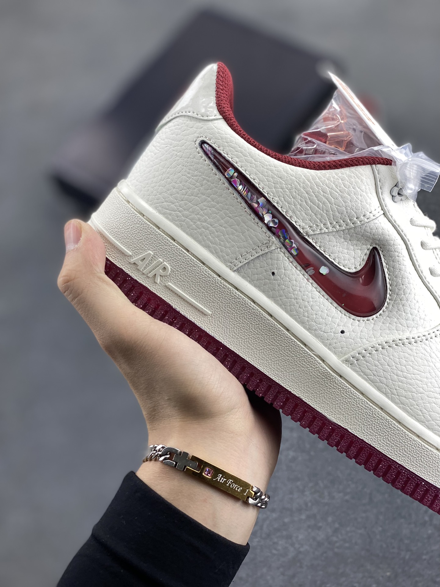 图片[6]-福利特价 Air Force 1\’ 07 原楦头原纸板 打造纯正空军版型 专注外贸渠道 全掌内置蜂窝气垫 #原盒配件 原厂中底钢印、拉帮完美 货号：FZ5068-161 尺码：36 36.5 37.5 38 38.5 39 40 40.5 41 42 42.5 43 44 44.5 45-选品中心