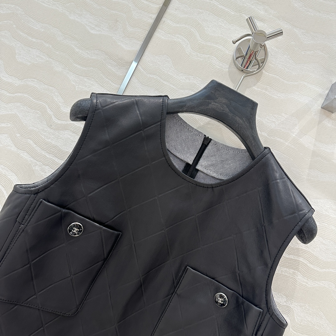 Elegant Women's Black Lambskin Leather Quilted Mini Dress with Pockets 6 i1741027775 6787 4