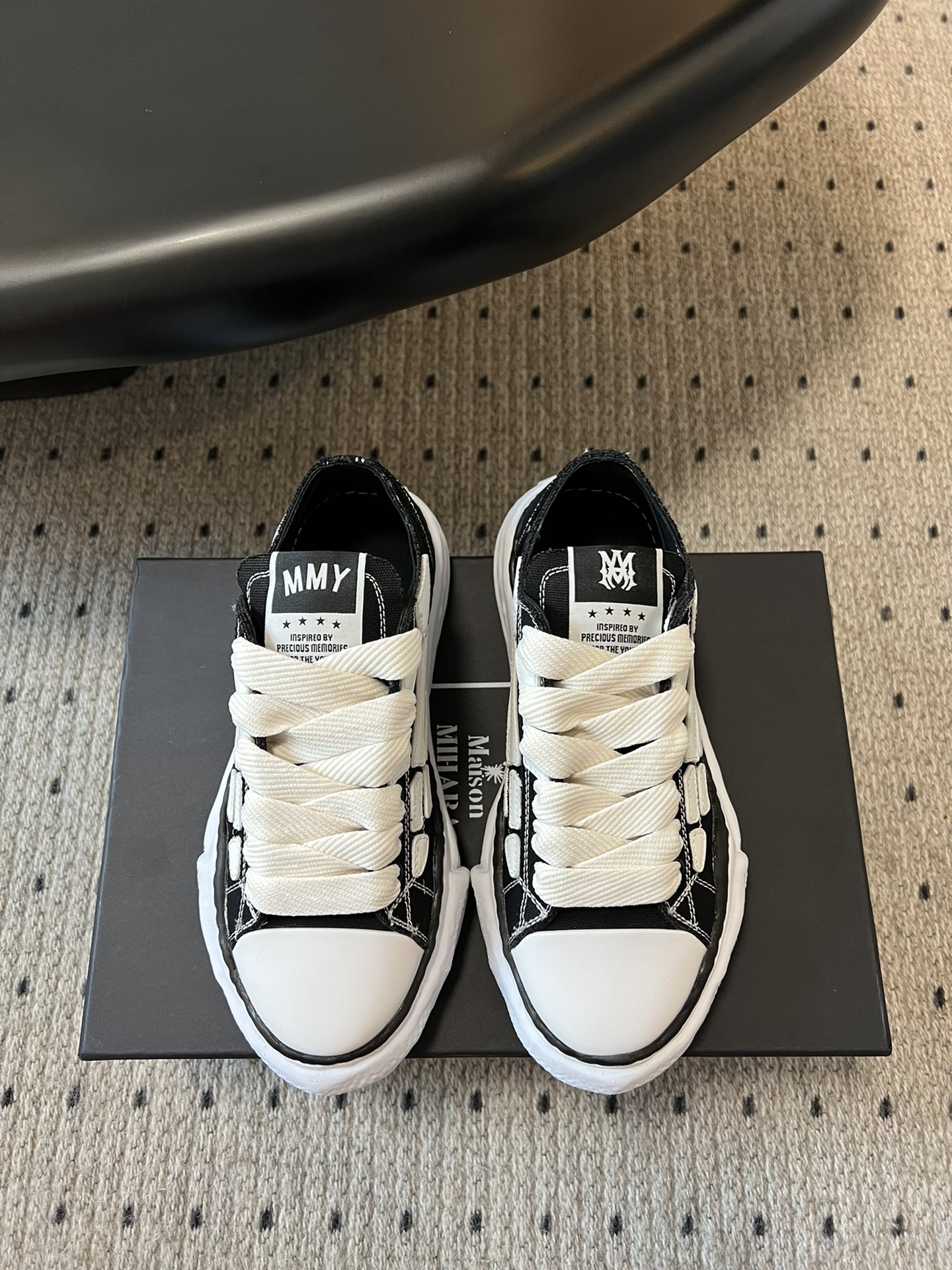 NO:238150,MMYx co-branded AMIRI Mihara Yasuyu bone shoes new spring brand order original order quality designer boldly conceived, combined with the trend of the times, perfect, super comfortable and versatile, new sports style design, perfect, many celebrities endorsed him Material upper original mold-opening canvas/imported cowhide, outsole original mold-opening steel stamp pU combination sole Size#women 35-40 (women 40 custom-made no return or exchange) #men 39-45 (men 45 custom-made no return or exchange), casual shoes/sports shoes, amiri, mmy, sneakers, cowhide19860909MMYx联名AMIRI 三原康裕 骨头鞋 春季新款 品牌订 原单品质 设计师大胆构思,结合时代潮流气息,完美出炉,超级舒适百搭,全新运动风格设计,堪称完美,众多明星网红为他代言 材质鞋面原版开模进口帆布/进口牛皮 大底原开模钢印pU组合大底 Size#女35-40（女40订做不退换） #男39-45（男45订做不退换）,休闲鞋/运动鞋,amiri,mmy,sneakers,cowhide,Women's Shoes