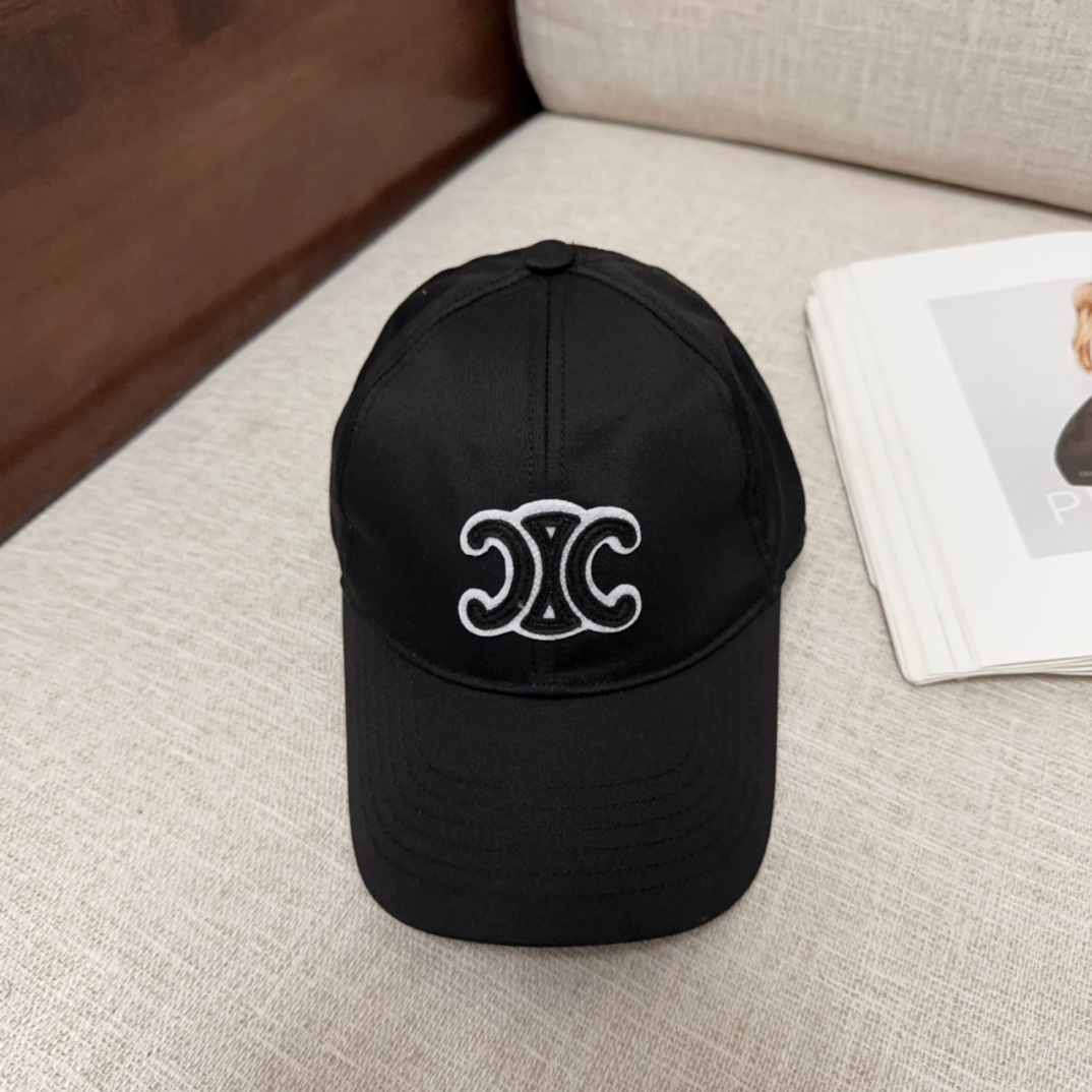 NO:352321,Alphabet Baseball Cap Embroidered Baseball Cap A stylish hat can add a bit of color to the overall look!  Couple style adjustable size Single size hat Straw hat Fisherman hat Baseball hat, hat, espadrilles, hats字母棒球帽 刺绣款鸭舌帽 一顶时尚的帽子可为整体的造型增添几分色彩！ 情侣款 可调节大小 均码帽子草帽渔夫帽棒球帽,帽子,espadrilles,hats,hat