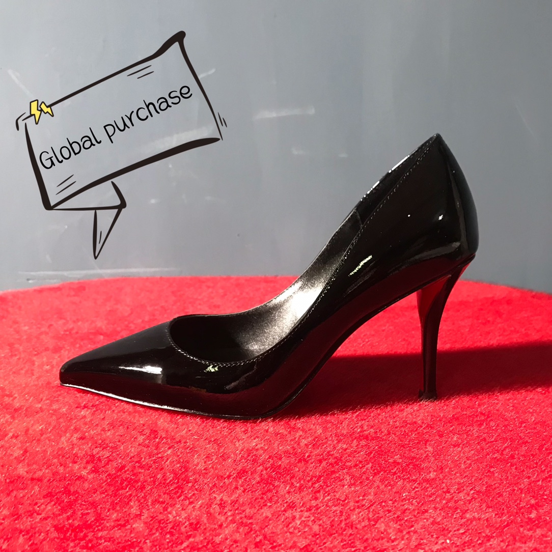 NO:100543,High-end customization 2025 spring and summer classic series!  H8Cm, size 34-42. Genuine leather large sole, custom model no return or exchange. 1857-001. Black seven leather. Black sheepskin. Standard European size Reference: 1857-001 Color: black/black Material: patent leather Lining: goat leather Heel height: 8cm Sole:leather sole Size: EUR 34-42 (US 4-11):,,christian louboutin,sheepskin,Leather soles19860909高端订制 2025春夏精典款系列！ H8Cm,尺码34-42码. 真皮大底,订制款不退不换.1857-001.黑色柒皮.黑色羊皮里. 标准欧码 Reference:1857-001 Color:black/black Material:patent leather Lining:goat leather Heel heigh:8cm Sole:leather sole Size:EUR 34－42（US 4一11) :,,christian louboutin,sheepskin,Leather soles,Women's Shoes