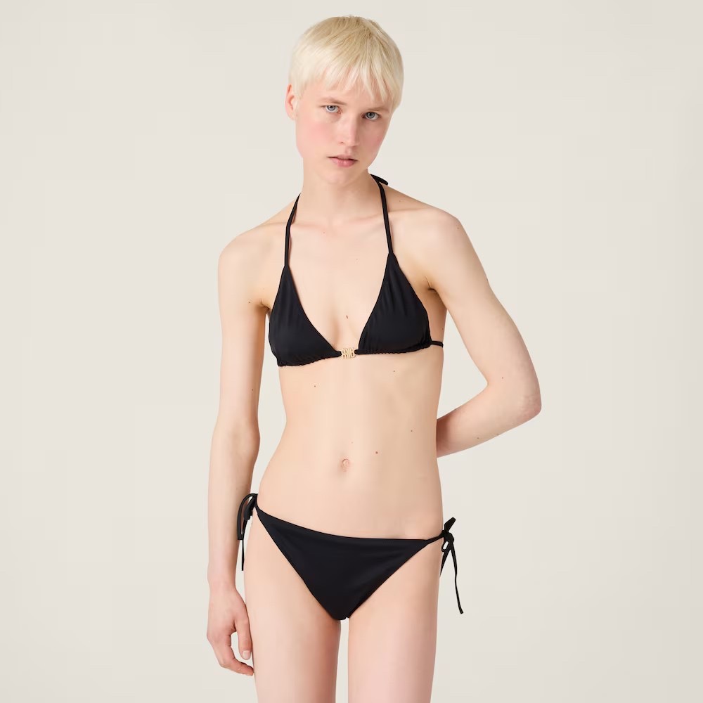 NO:321767,Model number D25030435 MIUMI*U Miaojia new style custom gold logo metal accessories decorate sexy lingerie set!  Triangle cup halter neck bra underwear straps briefs bikini split swimsuit!  A must-have for a hot spring pool on the beach!  black, white, miumiu,swimsuits,bikinis,alexander wang19860909款号D25030435 MIUMI*U缪家新款 定制金色logo金属配件装饰性感内衣套装！三角杯挂脖文胸内衣绑带三角内裤比基尼分体泳衣！海边度假温泉泳池必备！黑色、白色、 ,,,miumiu,swimsuits,bikinis,alexander wang,Women's clothing