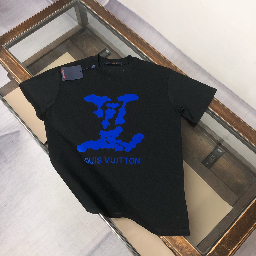 P75 Louis vuitton/LV Louis Vuitton 2026 última camiseta de pareja de manga corta con cuello redondo estilo pareja ~ Pro…