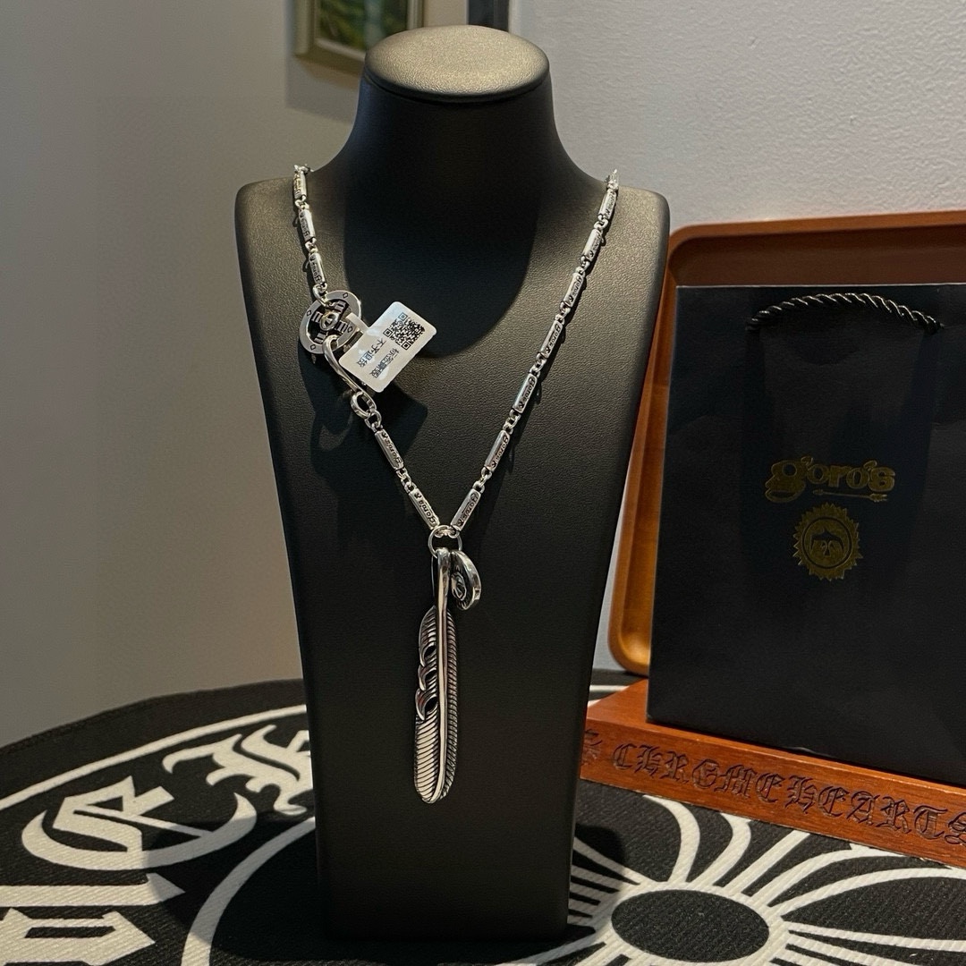 NO:106215,[New Products are on the Shelves] Goro’s Takahashi Feather Pendant Classic Takahashi Necklace Top Version Definitely Exclusive Shot Mainly Focus on the High-end Market and Absolutely Different from the Ordinary Version!  The details of the picture product are consistent with ZP!  Original production process, precision quality, purely handmade, authentic model opening, fashion essentials, both men and women can wear, same couple style, rock punk silver style, retro elements, trendy and versatile, same style on the official website, fine jewelry, necklace19860909【新品上架】Goro’s高桥吾郎 羽毛吊坠 经典高桥项链 顶级版本 认准独家拍摄 主攻高端市场 绝对区别普通版本！图片产品细节与ZP一致！原版制作工艺 精工品质 纯手工打造 ～正品开模潮流时尚必备 男女均可佩戴 情侣款同款 摇滚朋克泰银风格 复古元素 潮流百搭 官网同款,饰品精品,necklace,Jewelry