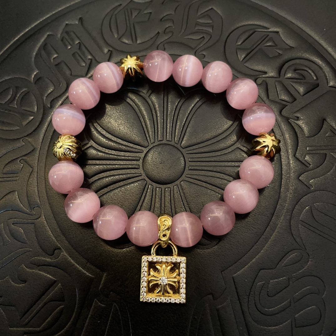 NO:106228,Batch New Model [Counter Quality] Chrome Hearts Croxin Classic Retro Multi-Element Cat Eye Bracelet Bracelet, Kuaishou/ins/Little Red Book Popular, Different Concave and Convex Scout Flowers present unique styles. Cross Scout Flowers are Croxin's logo, so they last longer. Genuine version Chrome Hearts Croxin Difference to the market ordinary light version, match the quality of the version, look at the details of the letter printing, retro old gray oxygen level. Seiko version!  , jewelry boutique, chrome hearts, chrome hearts, bracelet19860909批 新款【专柜品质】Chrome Hearts克罗心 经典复古多元素猫眼石手串手链 ,快手/ins/小红书热门,凹凸造型不同的花纹设计风格呈现出与众不同 十字架童军花是克罗心的标志 所以更经久不衰 正品打版Chrome Hearts克罗心 区别市场普通轻版 对版对标品质 看字印细节 复古做旧灰氧程度.精工版本！,饰品精品,chrome hearts,chrome hearts,bracelet,Jewelry