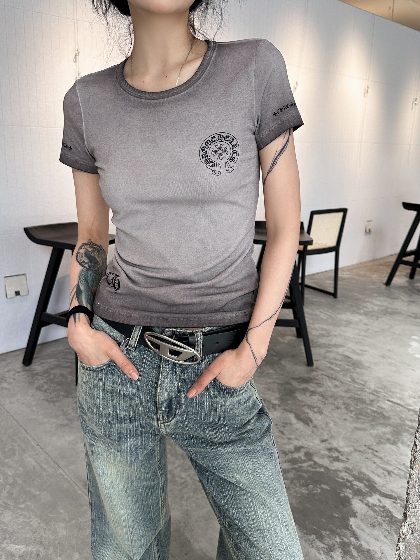  🆕克罗心✝️｜新款洗水小版上衣，面料95%棉，5%氨纶，柔软透气上身舒适，修身显瘦，胸前经典印花log