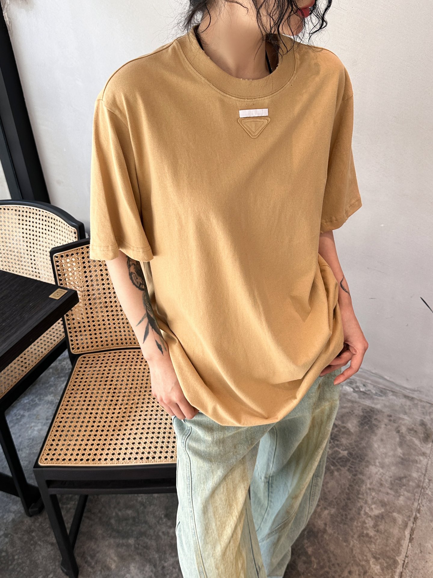  🆕P家｜新款洗水短袖，百分百棉💯简单时尚不挑人，宽松廓形，通勤休闲内搭皆可，尺码SML