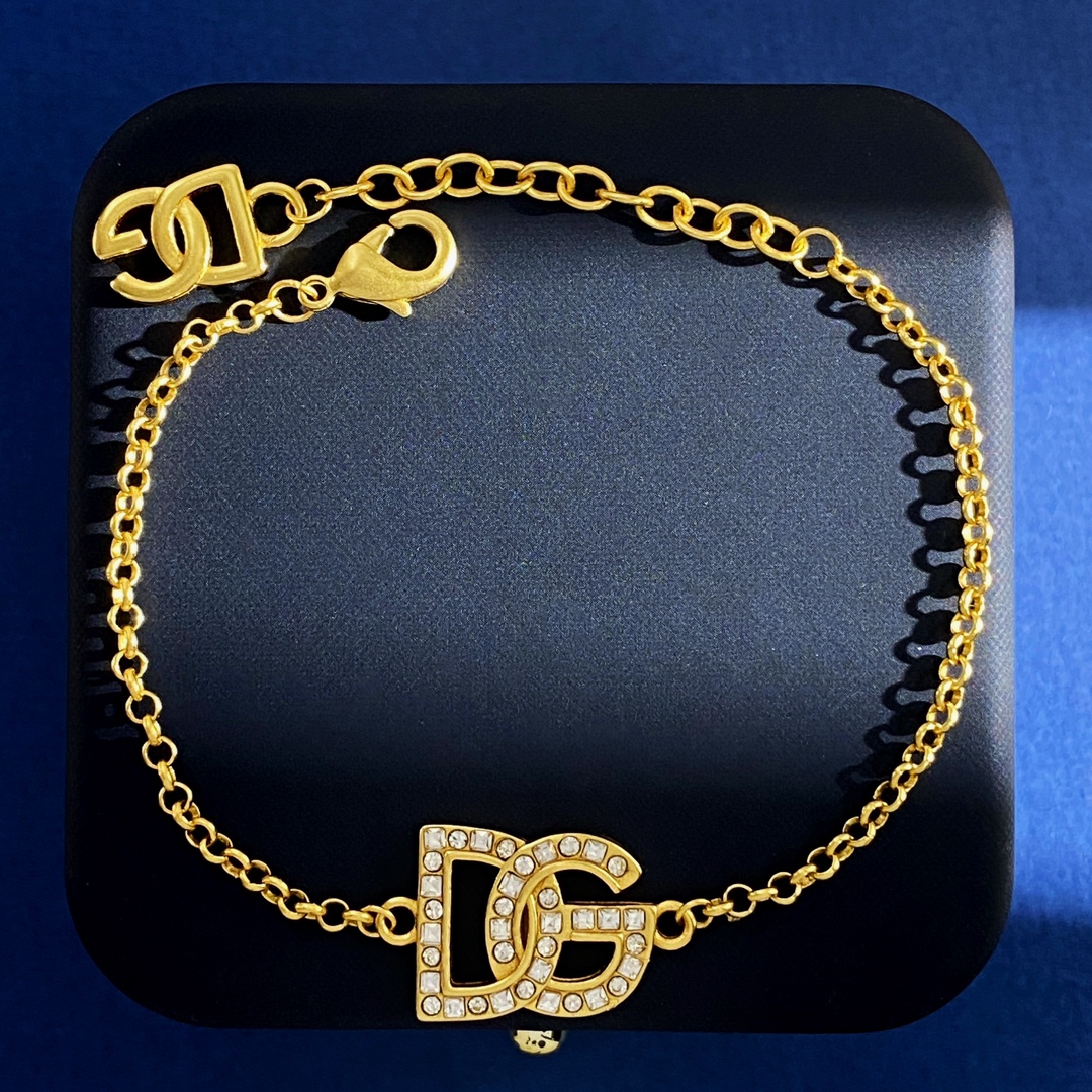 “D&G Dougabana High-Level Retrospective Fashion Bracelet in Bronze Material” - 图片 3