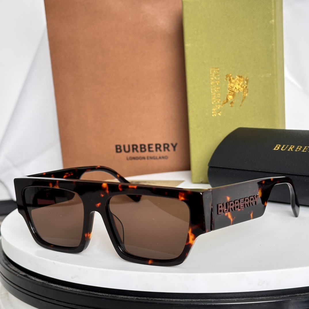  ‼️BURBERR*⭐️⭐️⭐️MODEL：4397U⭐️⭐️⭐️SIZE：56口18-145⭐️⭐️