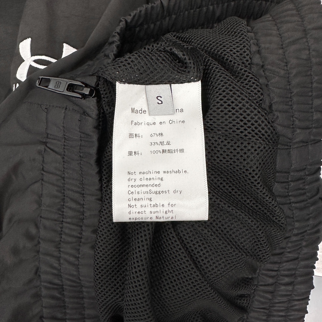  🆕NEW｜新款风衣外套，水洗棉面料，炒色做旧质感十足，袖边进口超密平纹刺绣logo🪡宽松版型男女同款，