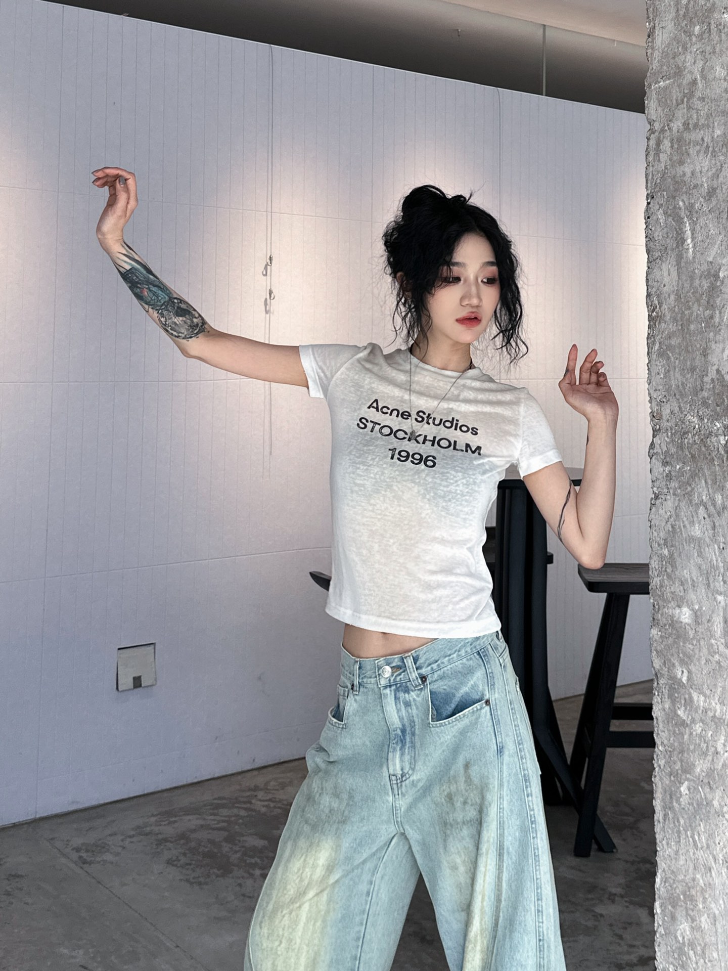  🆕ACNE｜新款印花洗水小版T，76%天丝面料  24%涤。柔软修身，舒适清爽。胸前经典字母印花简约百