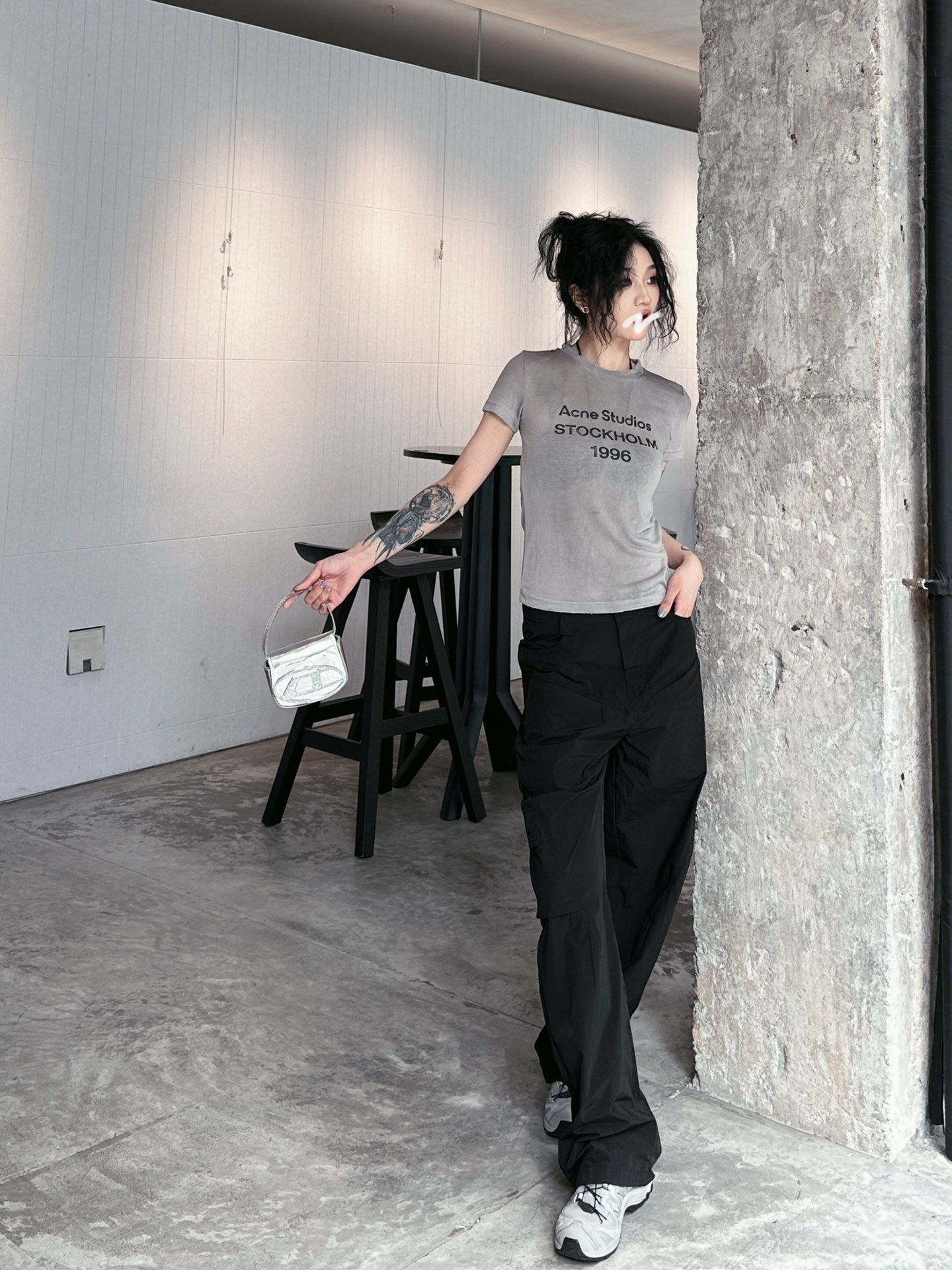  🆕ACNE｜新款印花洗水小版T，76%天丝面料  24%涤。柔软修身，舒适清爽。胸前经典字母印花简约百