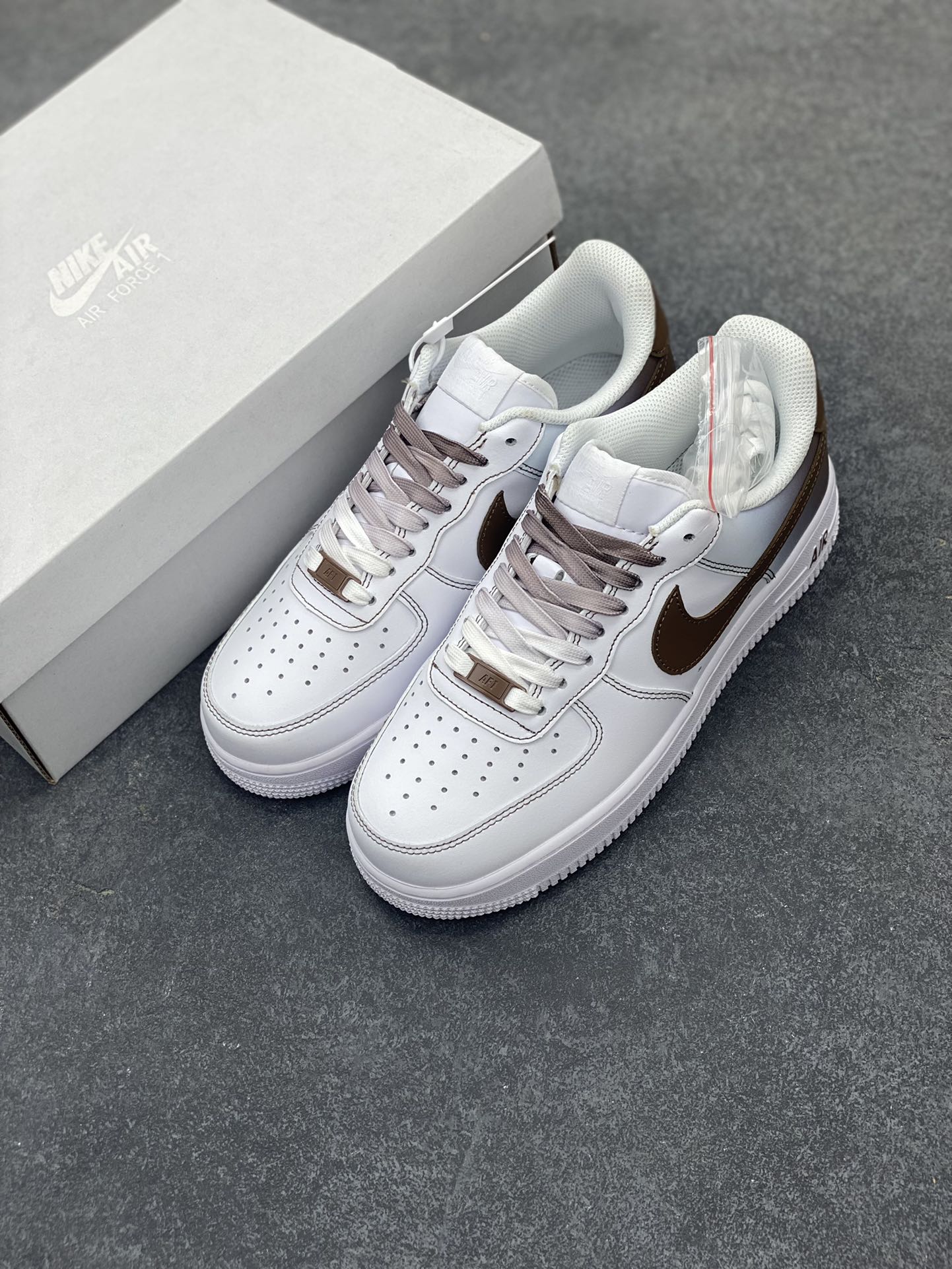 图片[8]-Nike Air Force 1 Low’07 渐变棕勾 空军一号低帮休闲板鞋 定制皮料 定制鞋盒 原楦原纸板 纯正空军版型 内置全掌气垫 货号：FN0366-103 尺码：36 36.5 37.5 38 38.5 39 40 40.5 41 42 42.5 43 44 44.5 45-选品中心