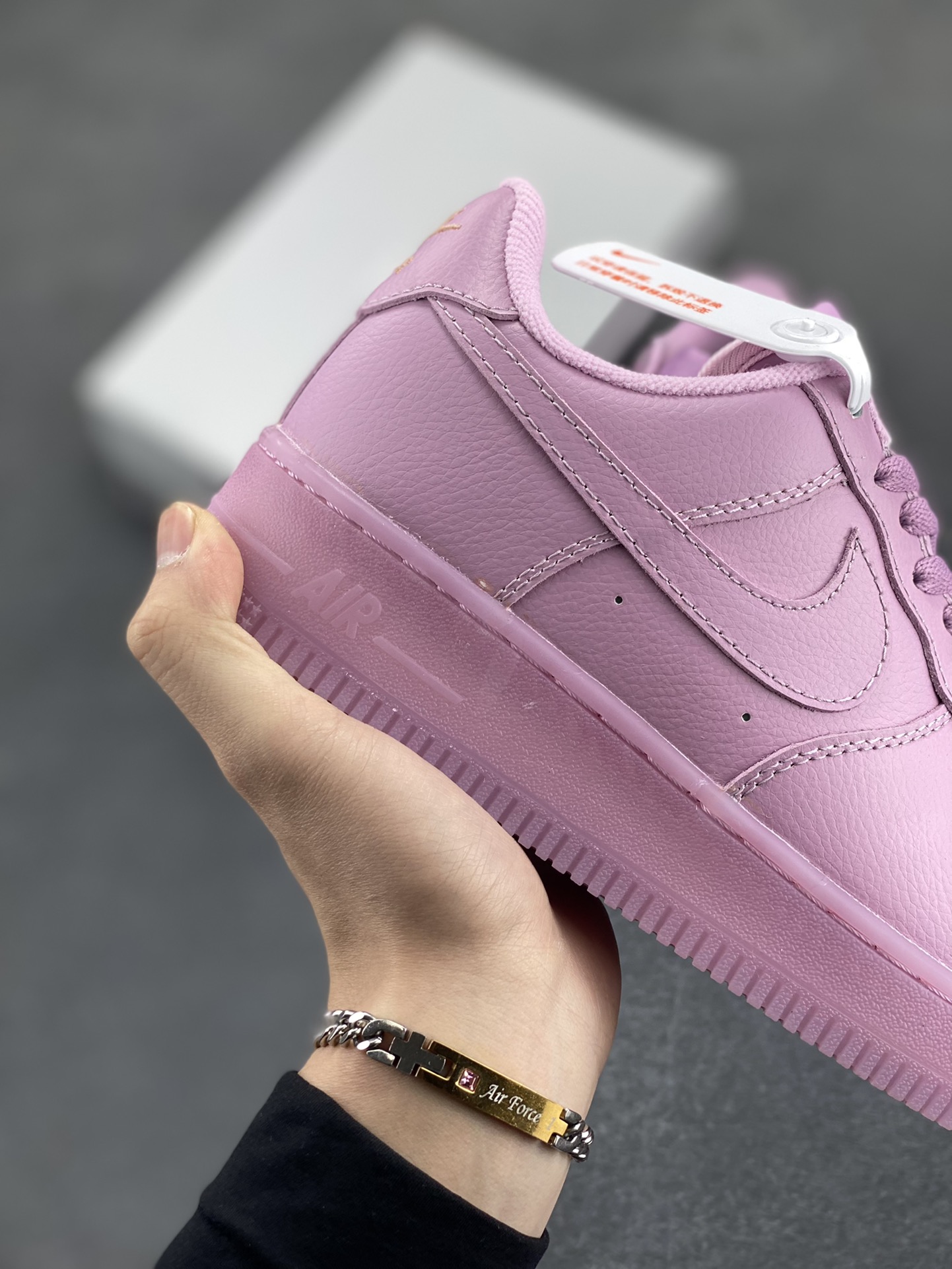 图片[6]-Nike Air Force 1 07 low空军一号 荔枝纹水晶 板鞋 原楦头原纸板 打造纯正空军版型#专注外贸渠道 全掌内置蜂窝气垫 #原盒配件 原厂中底钢印、拉帮完美 货号：CZ8065-800 尺码：36 36.5 37.5 38 38.5 39 40 40.5 41 42 42.5 43 44 44.5 45-选品中心