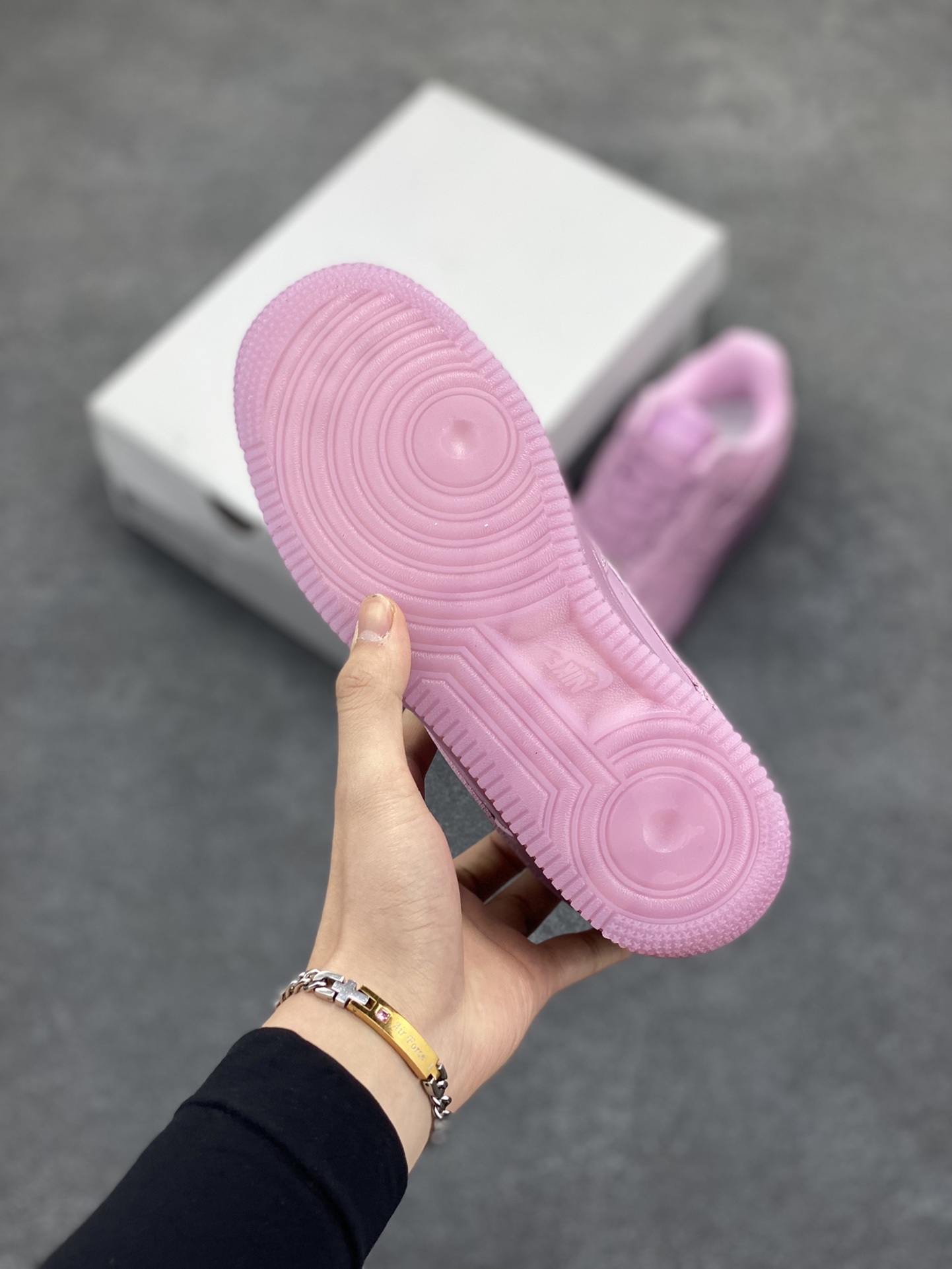 图片[5]-Nike Air Force 1 07 low空军一号 荔枝纹水晶 板鞋 原楦头原纸板 打造纯正空军版型#专注外贸渠道 全掌内置蜂窝气垫 #原盒配件 原厂中底钢印、拉帮完美 货号：CZ8065-800 尺码：36 36.5 37.5 38 38.5 39 40 40.5 41 42 42.5 43 44 44.5 45-选品中心