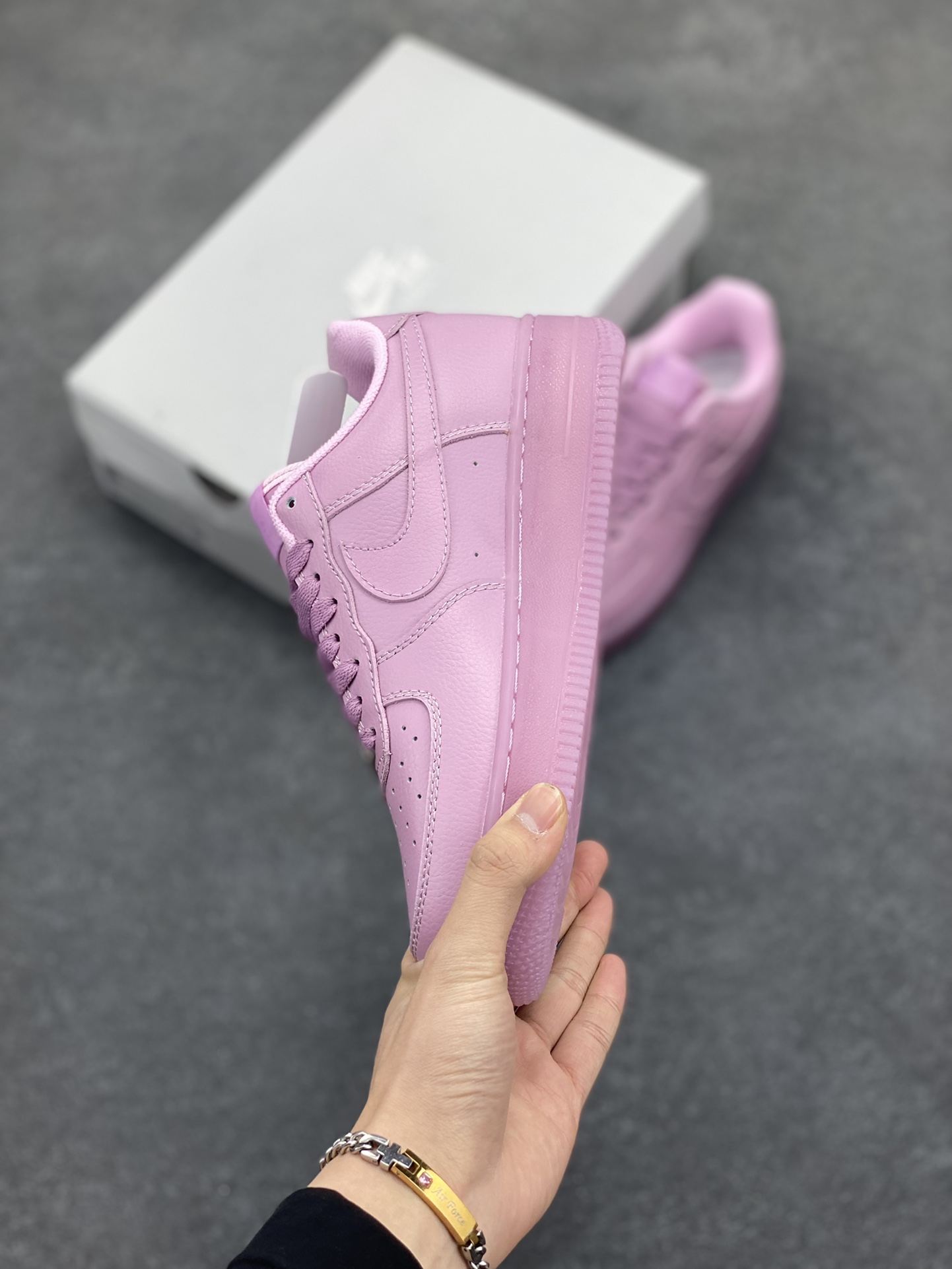 图片[3]-Nike Air Force 1 07 low空军一号 荔枝纹水晶 板鞋 原楦头原纸板 打造纯正空军版型#专注外贸渠道 全掌内置蜂窝气垫 #原盒配件 原厂中底钢印、拉帮完美 货号：CZ8065-800 尺码：36 36.5 37.5 38 38.5 39 40 40.5 41 42 42.5 43 44 44.5 45-选品中心