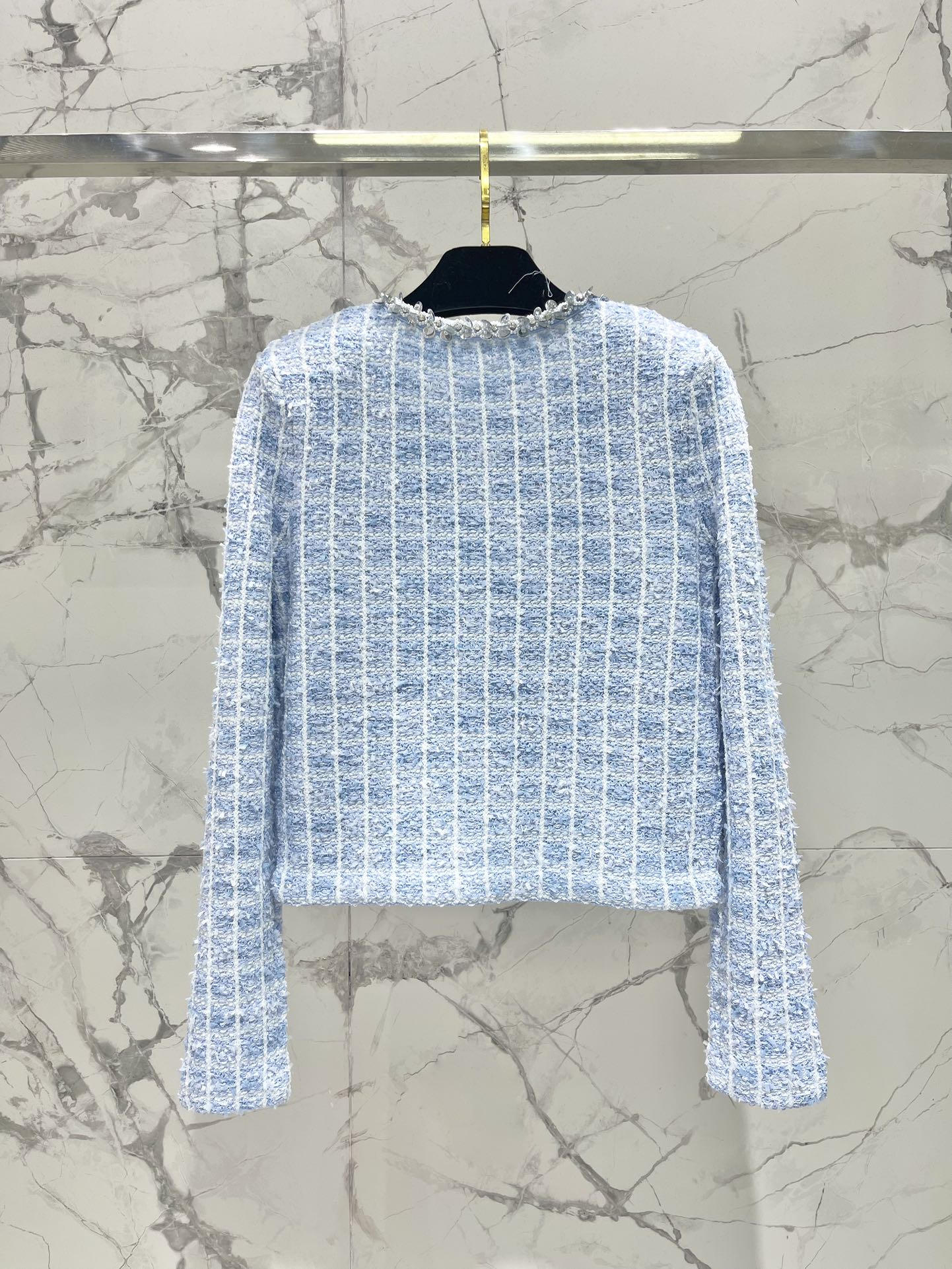 𝘀𝗲𝗹𝗳-𝗽𝗼𝗿𝘁𝗿𝗮𝗶* 2025春夏新款

蓝混色钻饰💎针织开衫


码数SML

