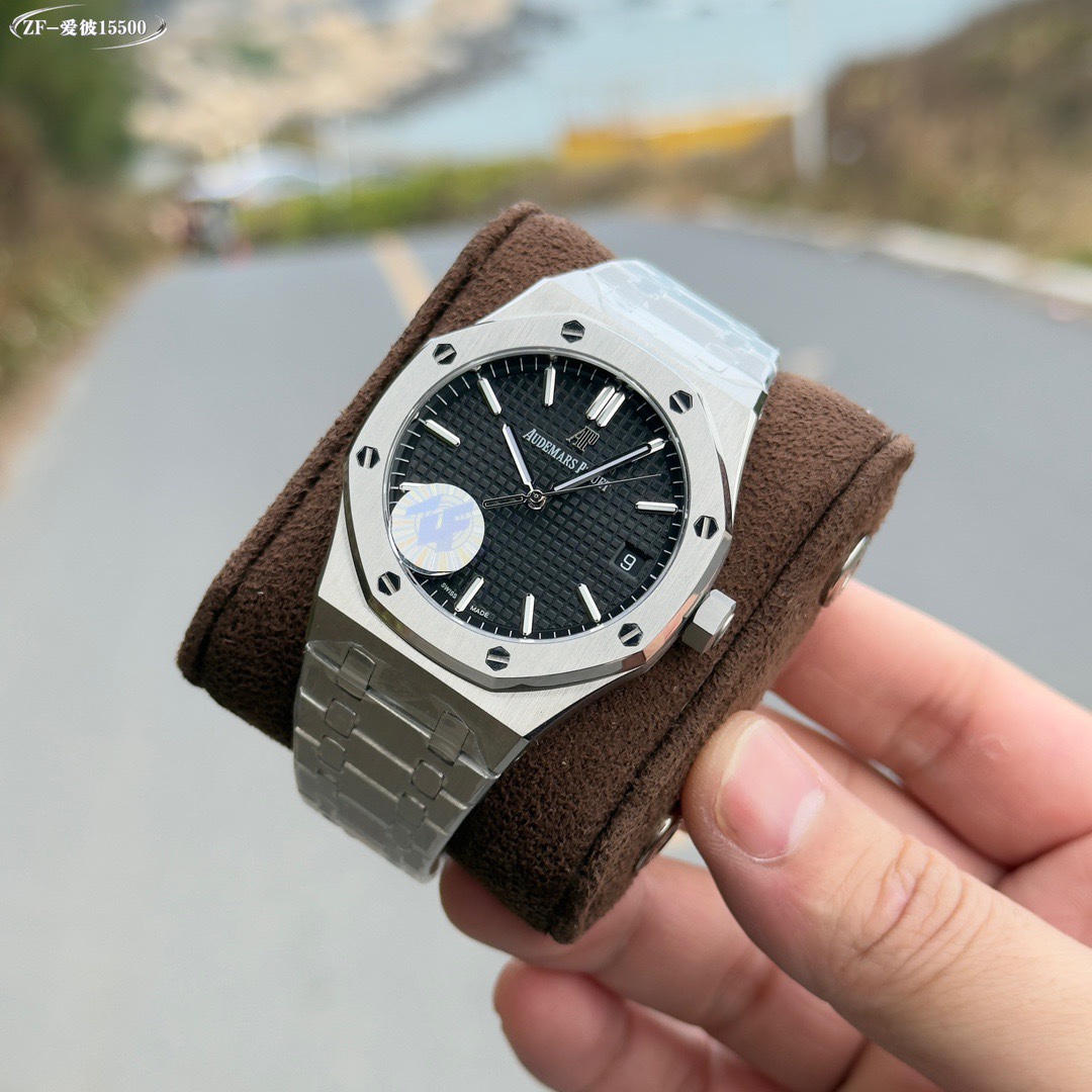 Audemars Piguet 15500 Series Men's Watch - Sapphire Glass & Steel Band 4 i1741236806 4425 2