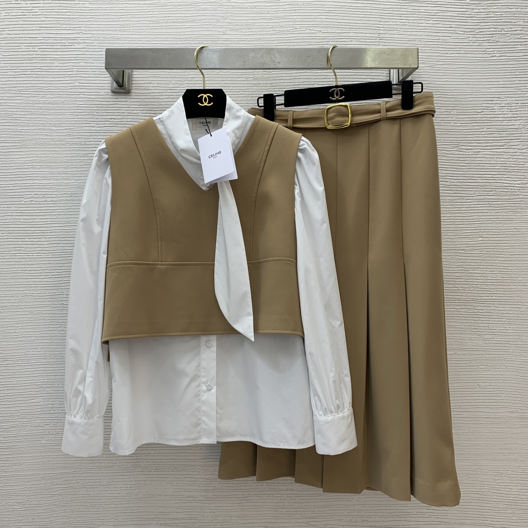 NO:322908,Model number G25030643 Dio* new style lady fashion three-piece suit!  V-neck sleeveless vest layered top with streamer neck buckle long sleeve shirt with high waist pleated midi skirt!  Black, khaki, (M size vest bust 98, front cloak 43/46; shirt bust 96, sleeve length 59, cloak 63; skirt waist 74, hip cloak 92, skirt length 74) hair, dior, skirt, shirts, alexander wang19860909款号G25030643 Dio*新款气质淑女时尚三件套装！V领无袖马甲叠搭上衣飘带领系扣长袖衬衣高腰压褶中长款半身裙！黑色、卡其色、（M码马甲胸围98,前衣长43/46；衬衫胸围96,袖长59,衣长63；裙腰围74,臀围92,裙长74）发,,dior,skirts,shirts,alexander wang,Women's clothing