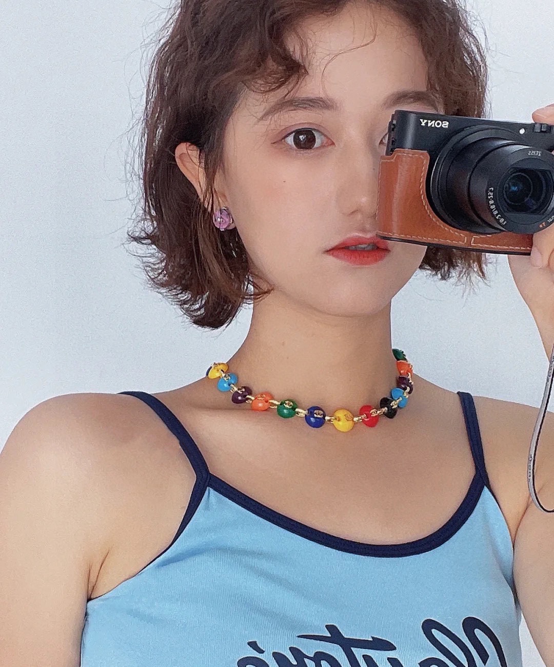 NO:106475,The latest style of the new Chanel Chanel's new double C color bead spliced ​​bead necklace is more beautiful and unique. The versatile style is very pleasant. The overall details are very surprising and the design is full of sense. It not only brings personal confidence and taste, but also elegant and fashionable style, highlighting the elegant French atmosphere. The meticulous details make it more attractive to wear. The jewelry is boutique, chanel, chanel, necklace19860909新款香奈儿Chanel最新款双C彩色珠子拼接豆豆项链叠戴更加好看超个性,百搭款特别特别赞,整体细节非常令人惊喜,设计感十足,不仅带出个人自信及品味,款式典雅而时尚,突显法式高雅气息,加上一丝不苟的细节,使得佩戴起来更具吸引力,饰品精品,chanel,chanel,necklace,Jewelry