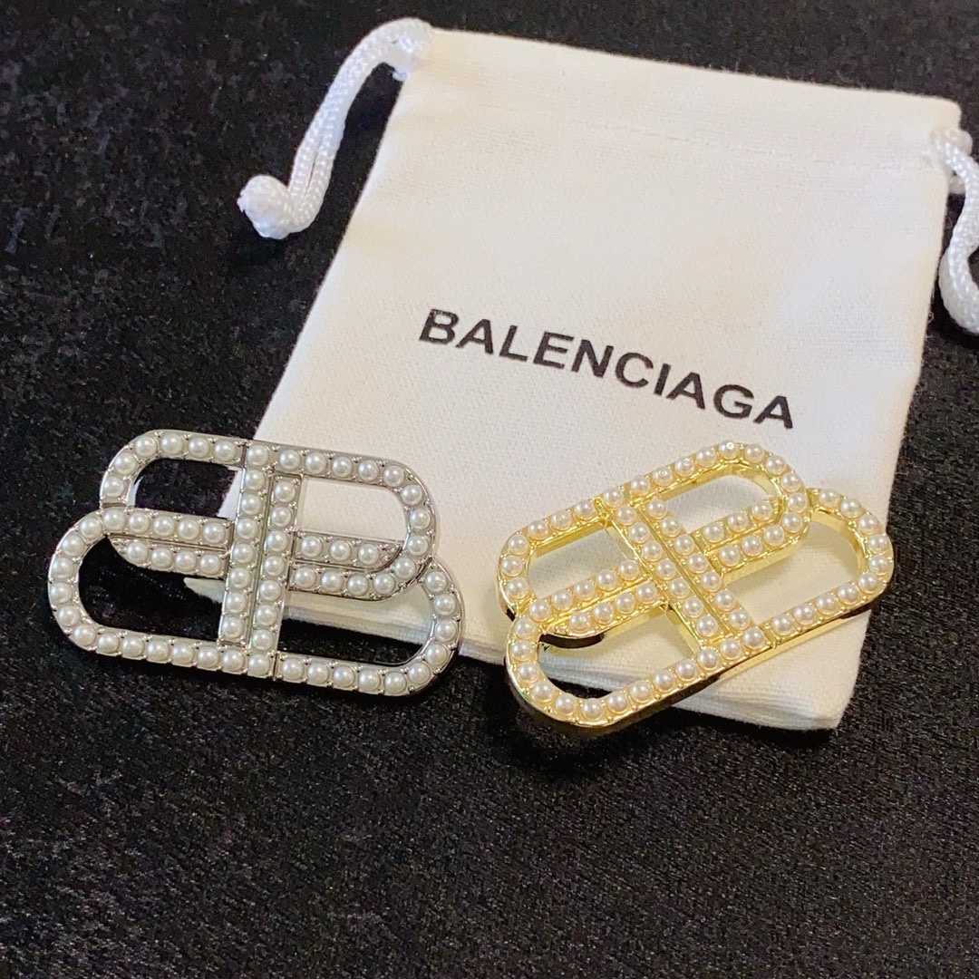Luxurious Palenciaga Paris Special Cabinet: Exquisite Pearl and Gold Ornaments for Fashionable Women - 图片 6