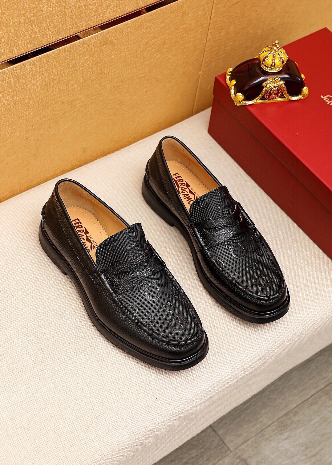 NO:272882,Product trademark Ferragamo 