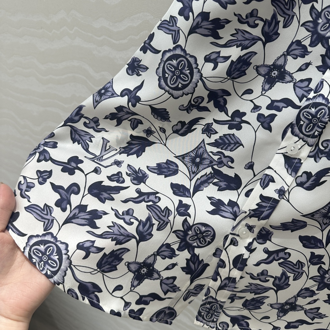 Louis Vuitton Monogram Floral Silk Twill Shirt - Classic & Elegant 8 i1741281533 2182 6