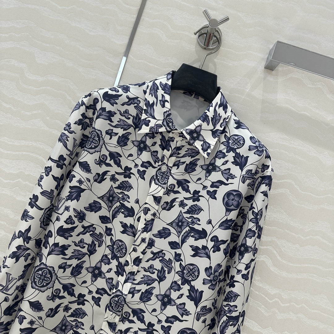 Louis Vuitton Monogram Floral Silk Twill Shirt - Classic & Elegant 3 i1741281533 6044 1