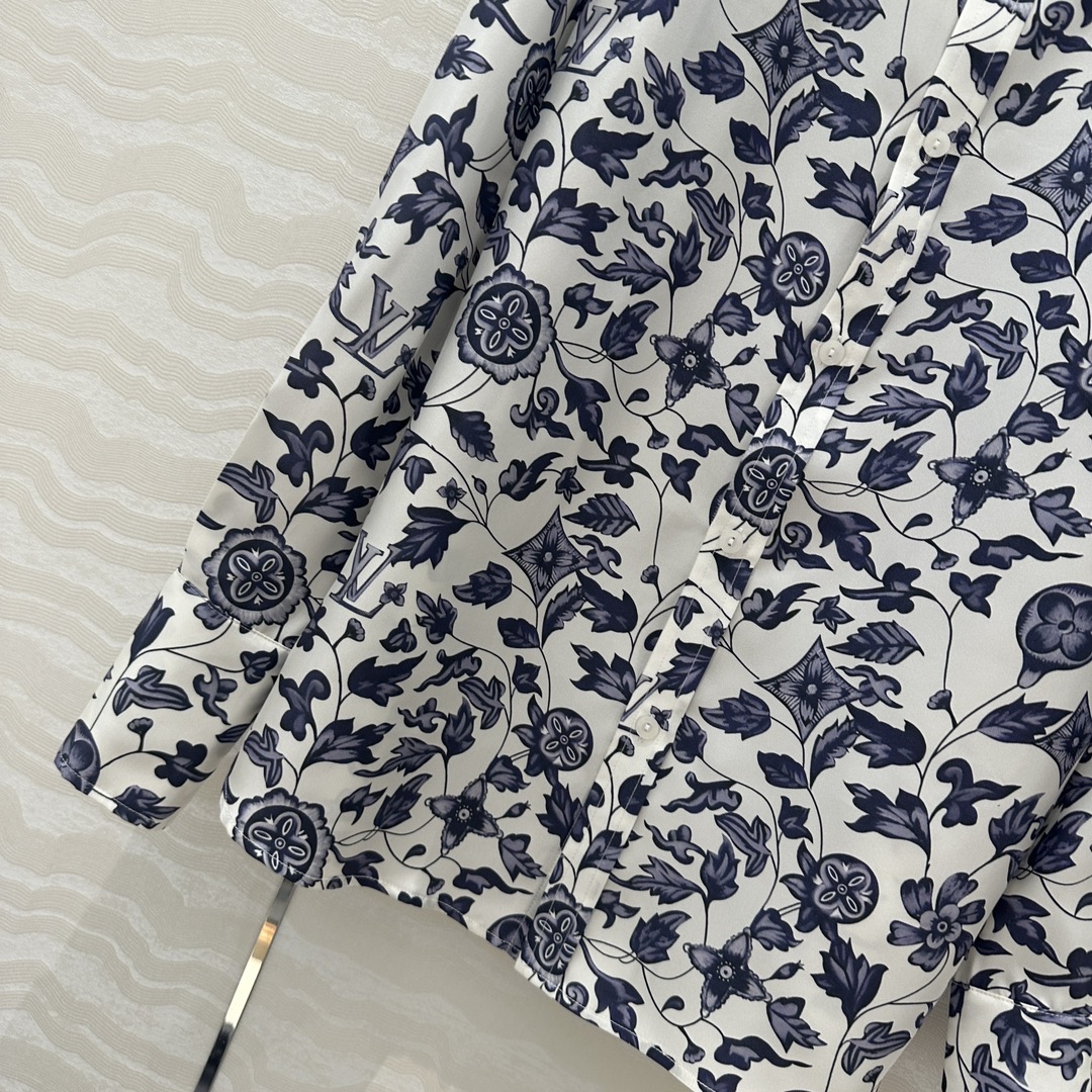 Louis Vuitton Monogram Floral Silk Twill Shirt - Classic & Elegant 6 i1741281533 846 4