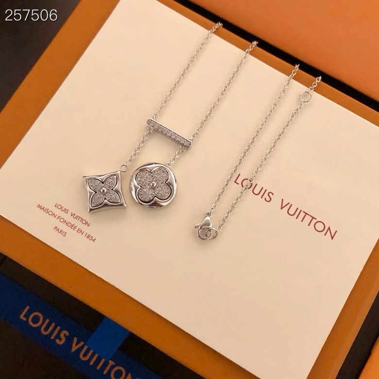 Louis Vuitton 精工版本路易威登双花项链 专业扣施华洛水晶