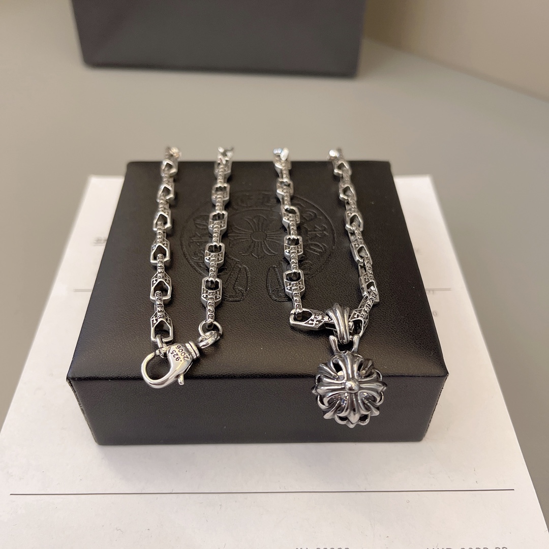 NO:111521,Necklace Chrome Hearts Beautiful necklace is really good~ Size 60, jewelry quality, chrome hearts, chrome hearts, necklace19860909项链 Chrome Hearts 克罗心 绝美项链 真的好好看～ 尺寸60,饰品精品,chrome hearts,chrome hearts,necklace,Jewelry
