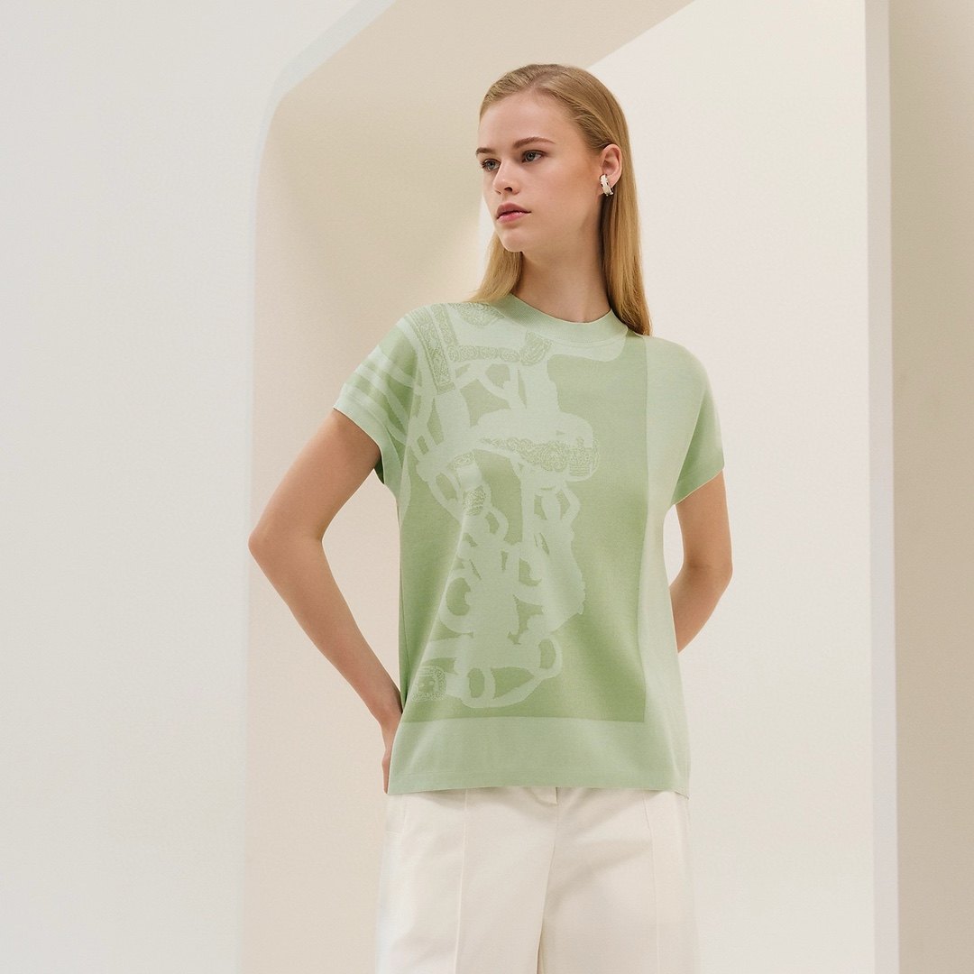 NO:323428,Model number G25030784 HERME*S new H home high-end custom high-quality quality!  Belt vintage printed loose fashion pullover knitted short-sleeved top!  Gray blue, green, (S size shoulder width 62, bust 106, 59 length) hair, hermes, T-shirt, alexander wang19860909款号G25030784 HERME*S新款H家高端定制精品质量！皮带复古印花宽松时尚套头针织衫短袖上衣！灰蓝色、绿色、（S码肩宽62,胸围106,衣长59）发,,hermes,T-shirt,alexander wang,Women's clothing